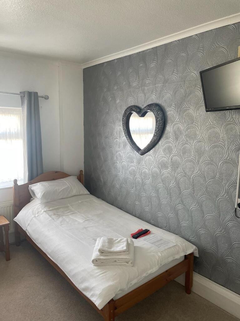 Single Room with Shower photo 1