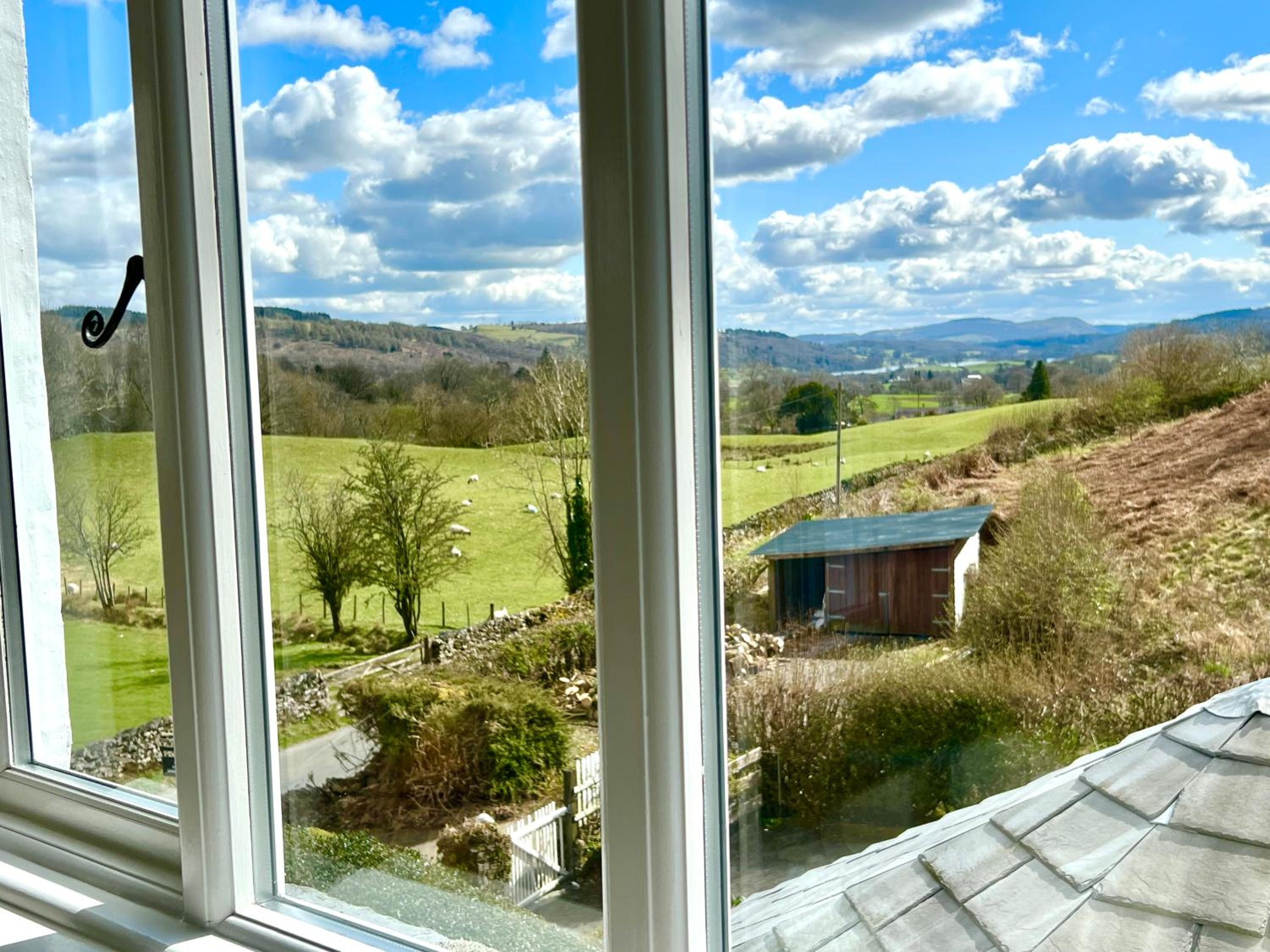 Suite with Mountain View (Open Plan) - Photo 9