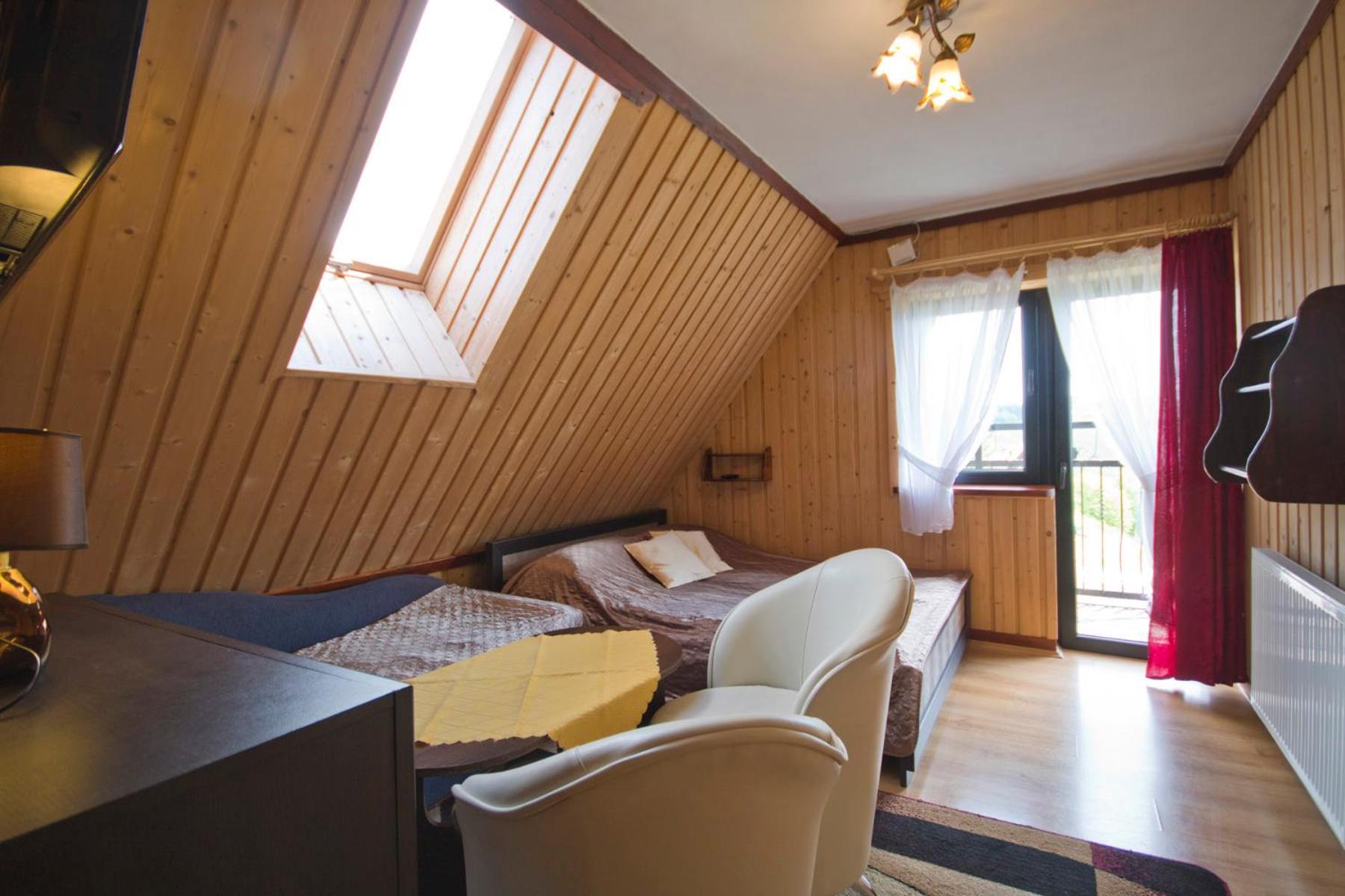Family Room - Photo 3
