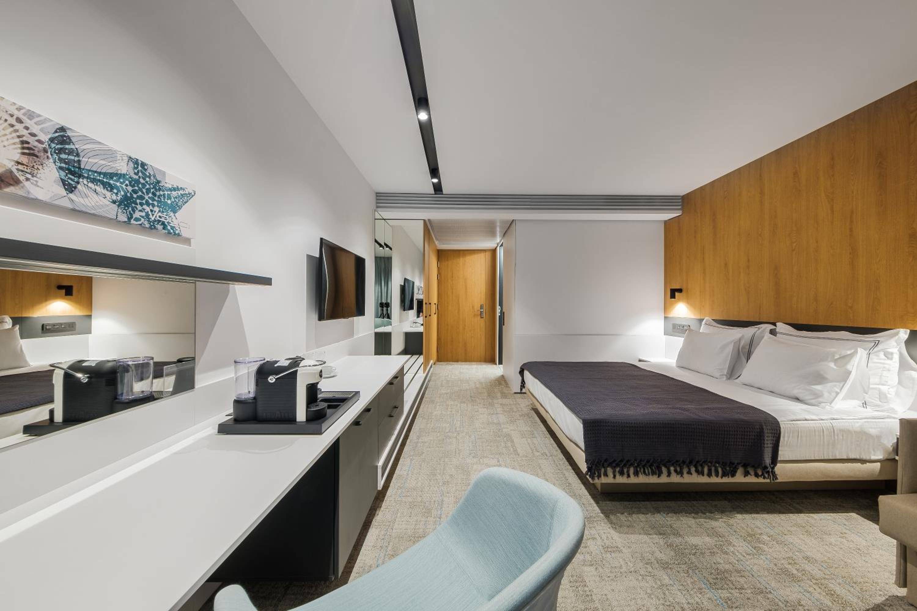 Superior Triple Room with Sea View