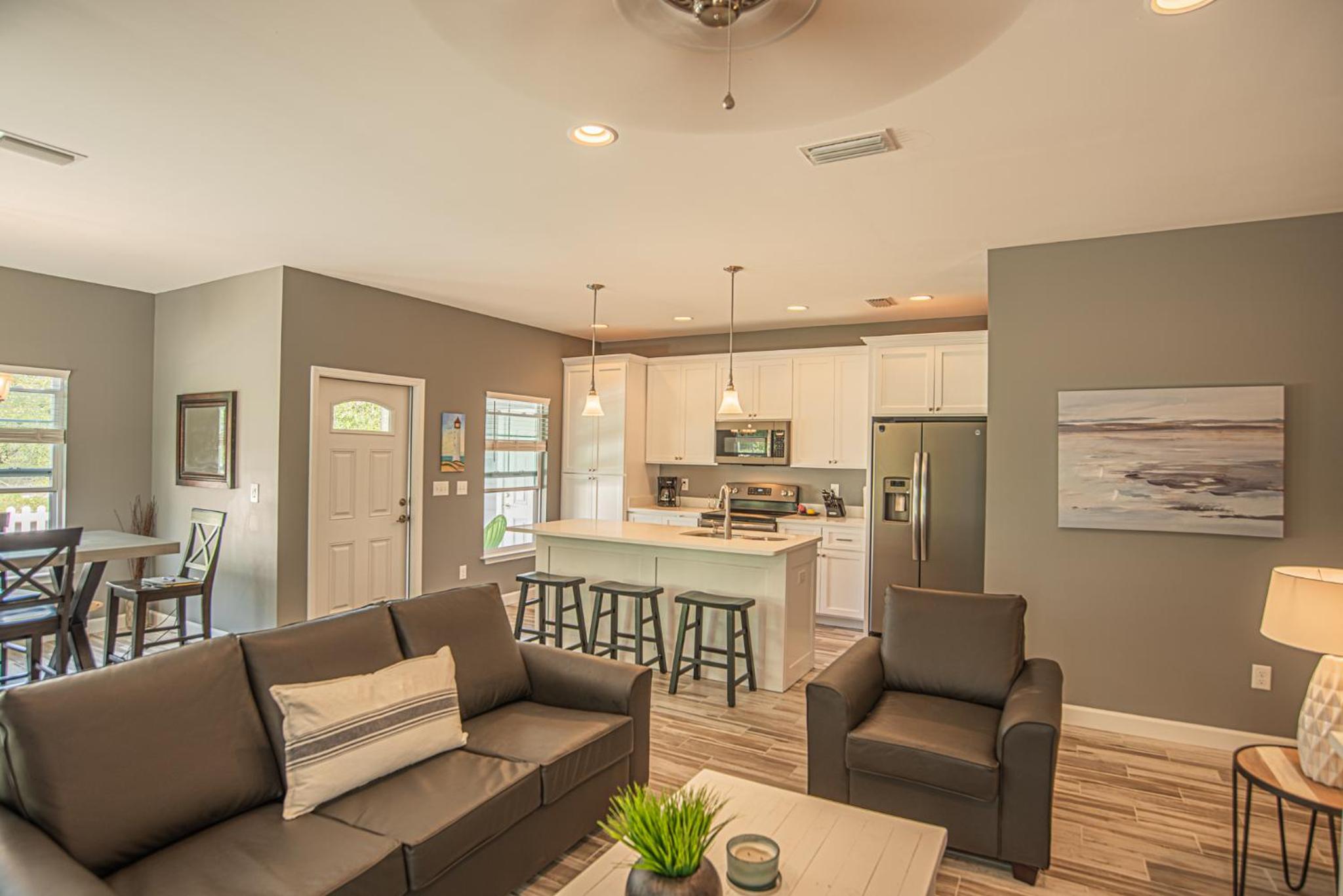 Three-Bedroom House photo 2