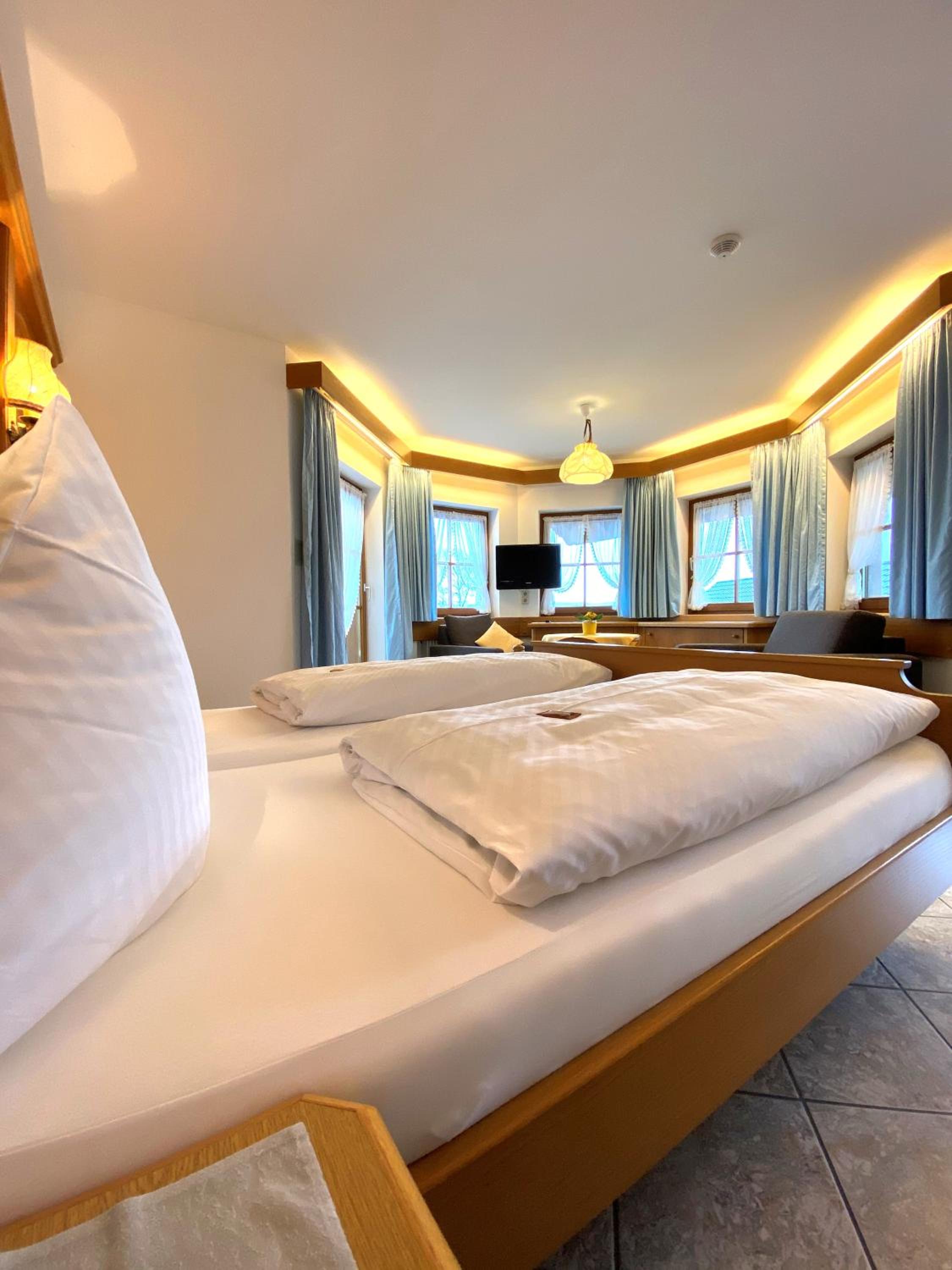 Double Room with Lake View photo 3