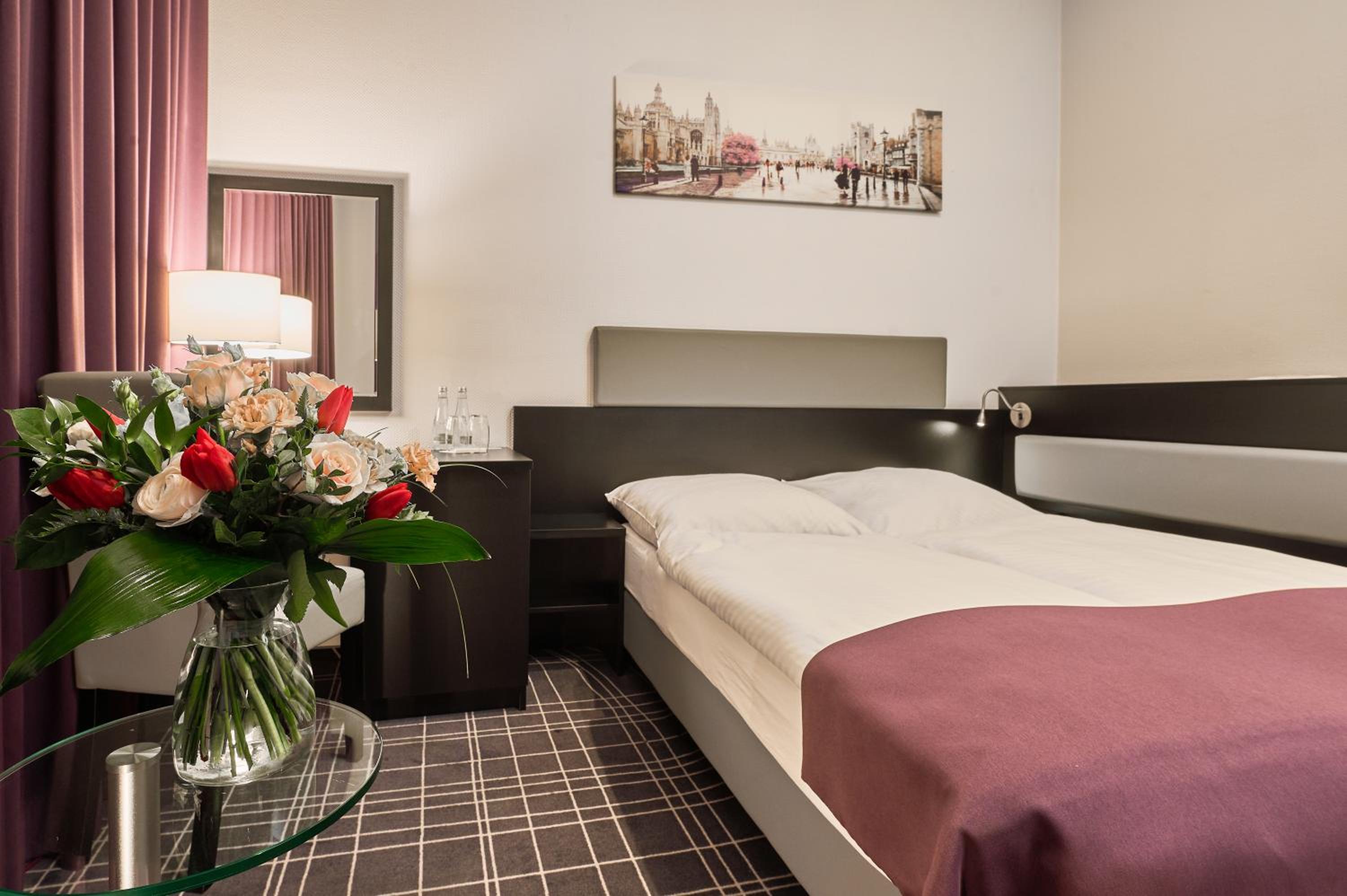 Standard Double Room - Photo 1