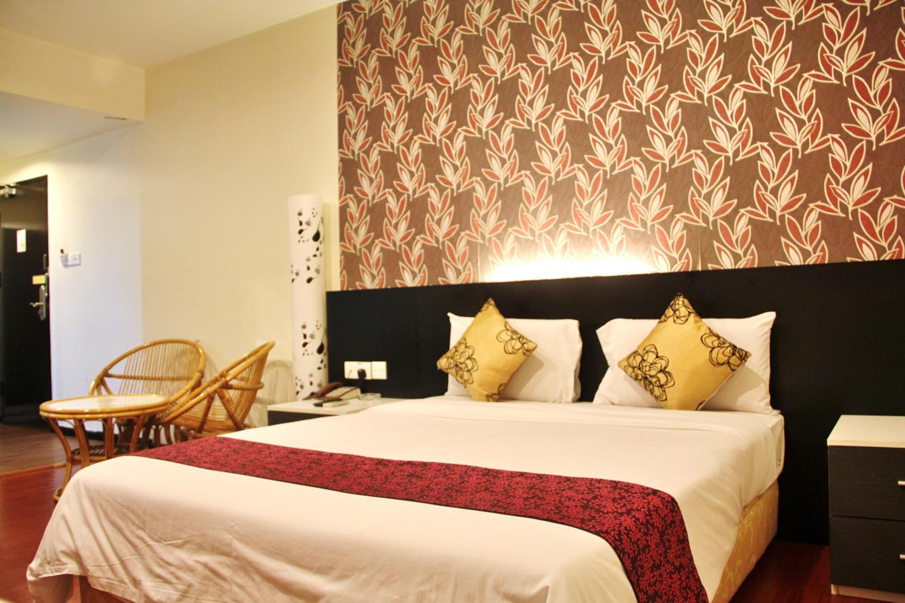 Deluxe Suite photo 2