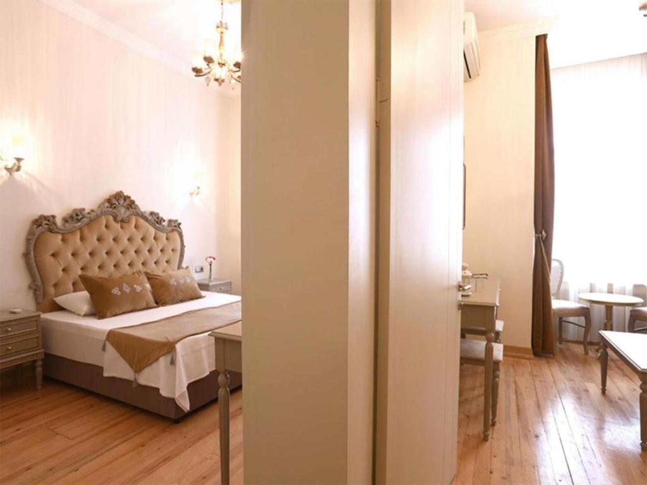 Deluxe Apartment photo 3