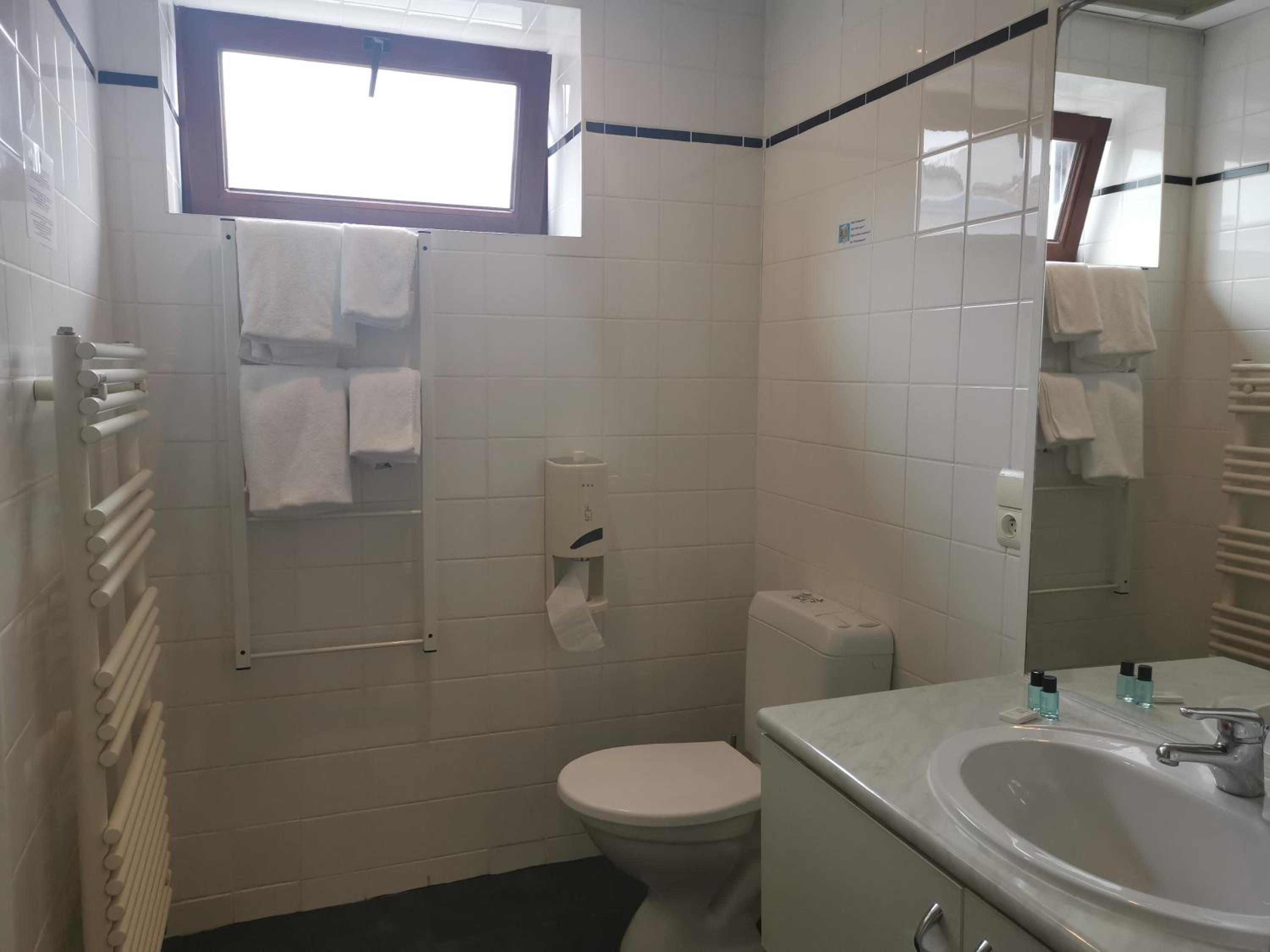 Comfort Double Room with Shower photo 3