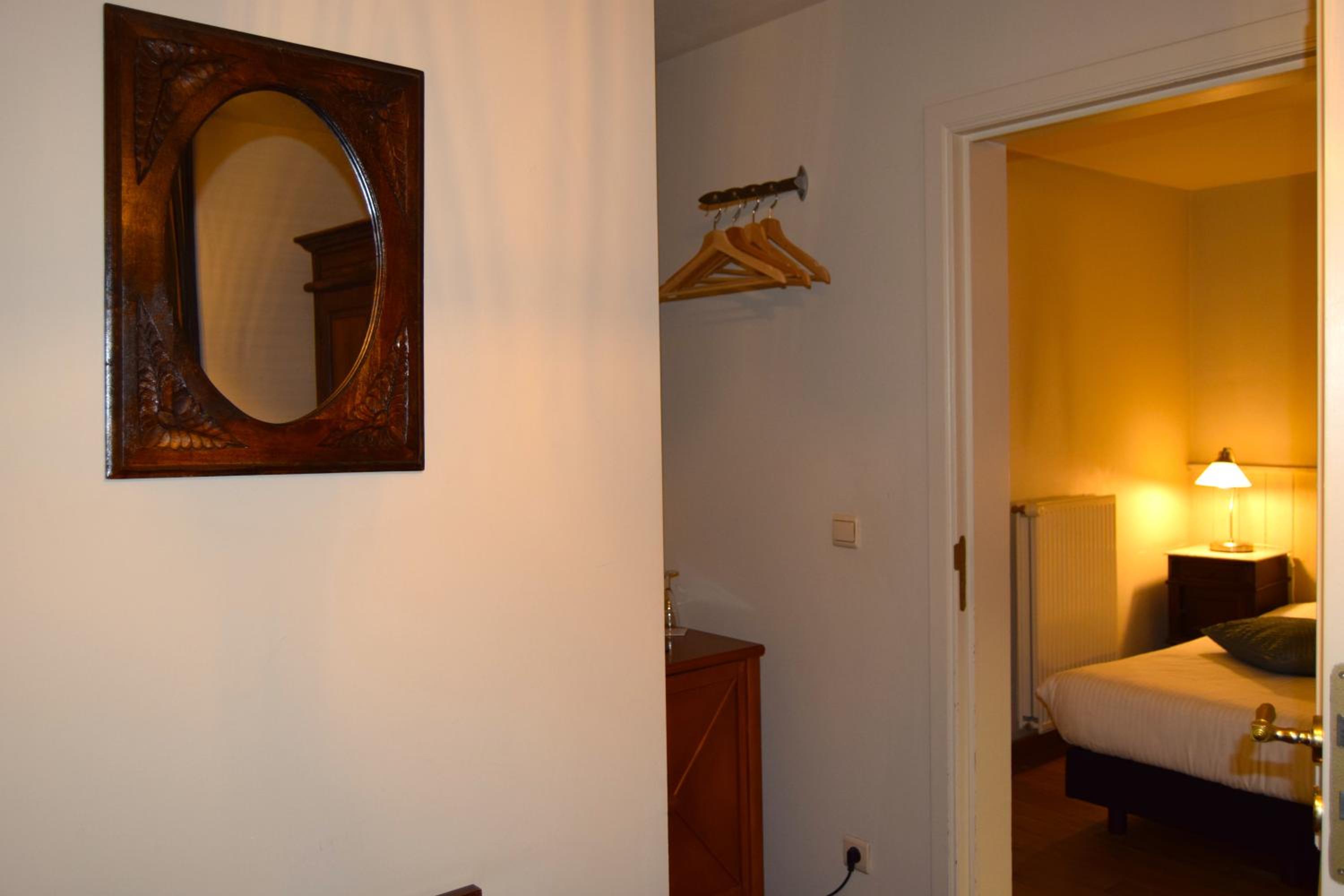 Family Room - Photo 3