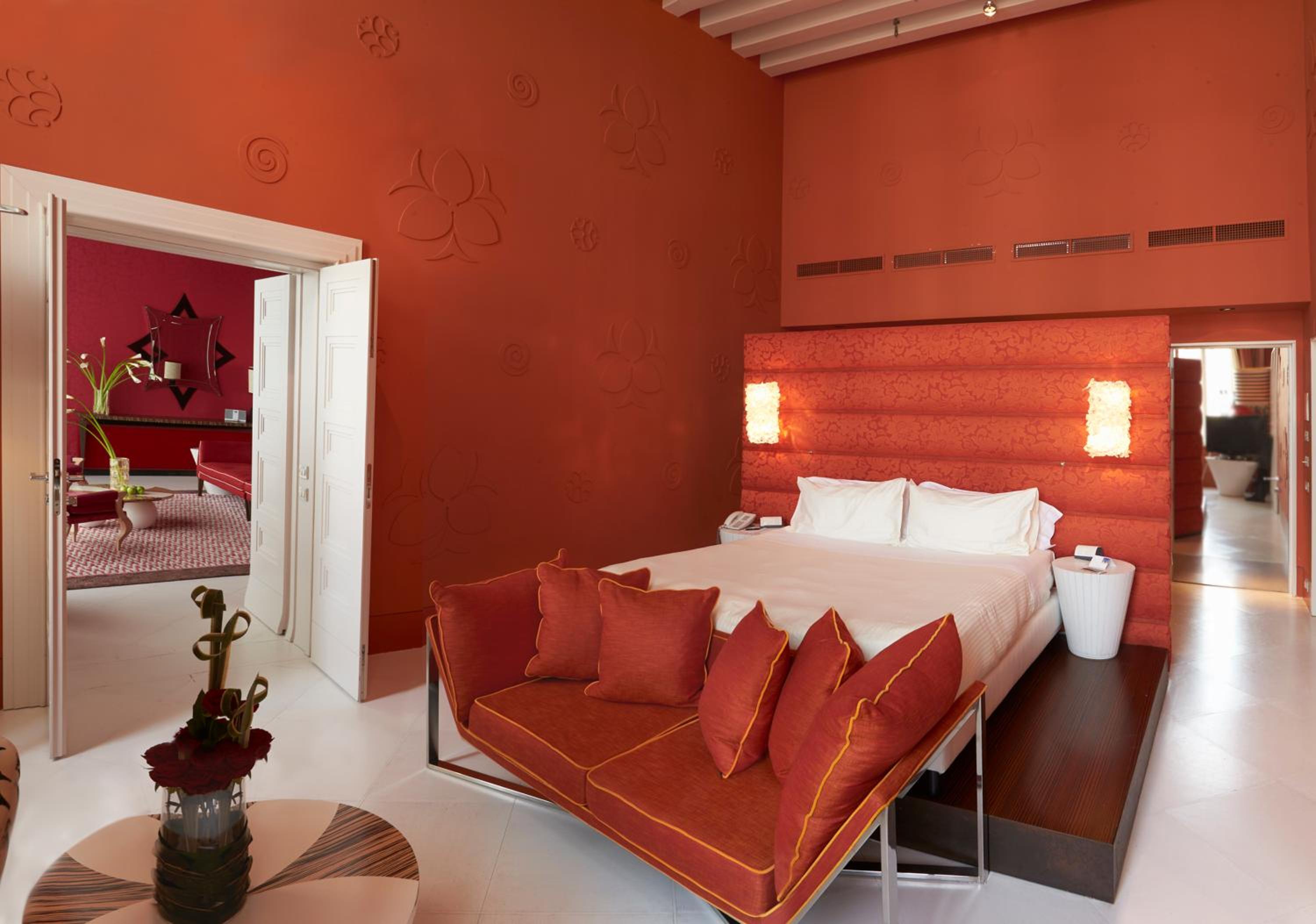 Deluxe Suite with Grand Canal View