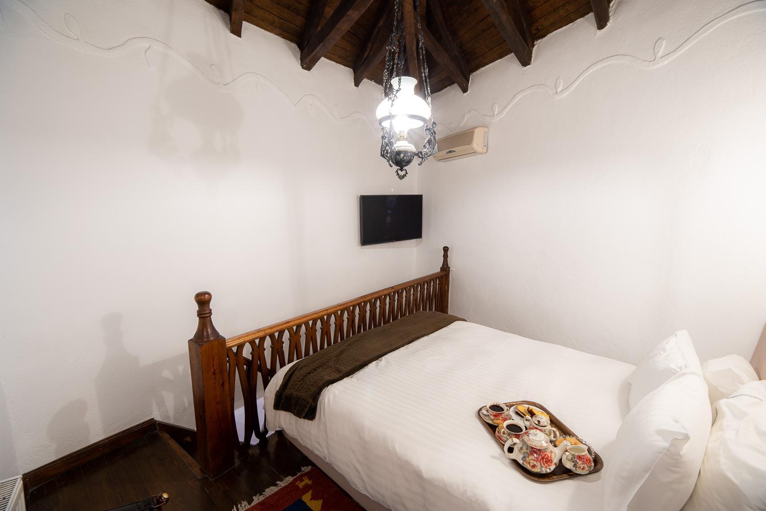 Junior Suite with Fireplace - Photo 11