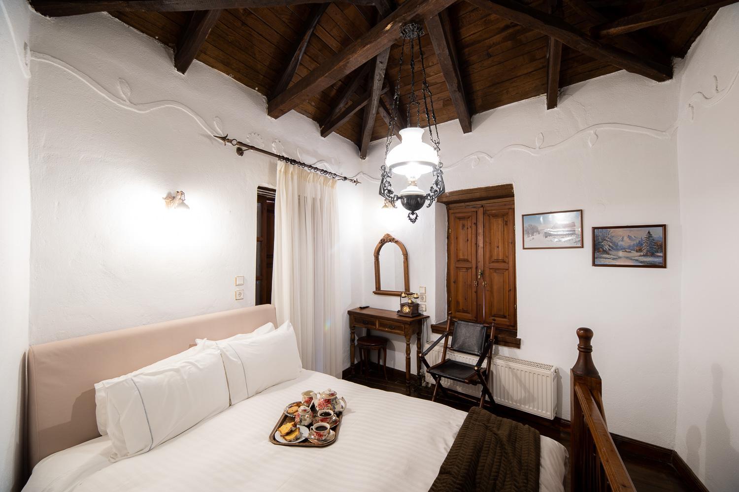Junior Suite with Fireplace - Photo 13