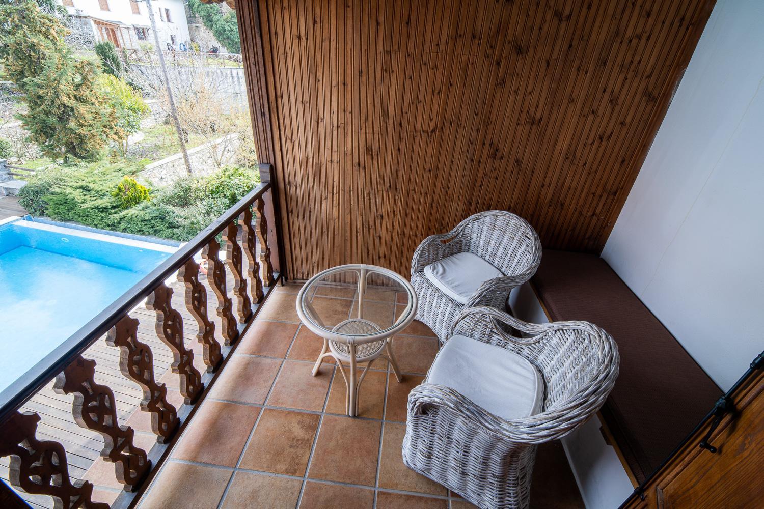 Deluxe Suite with Fireplace - Photo 19