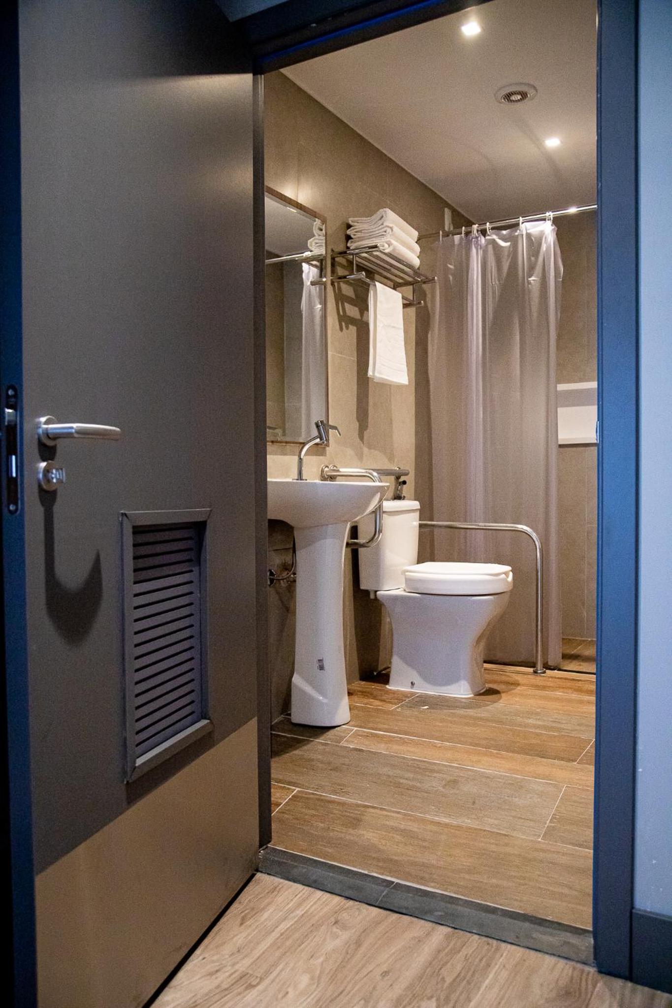 Family Room - Disability Access photo 3