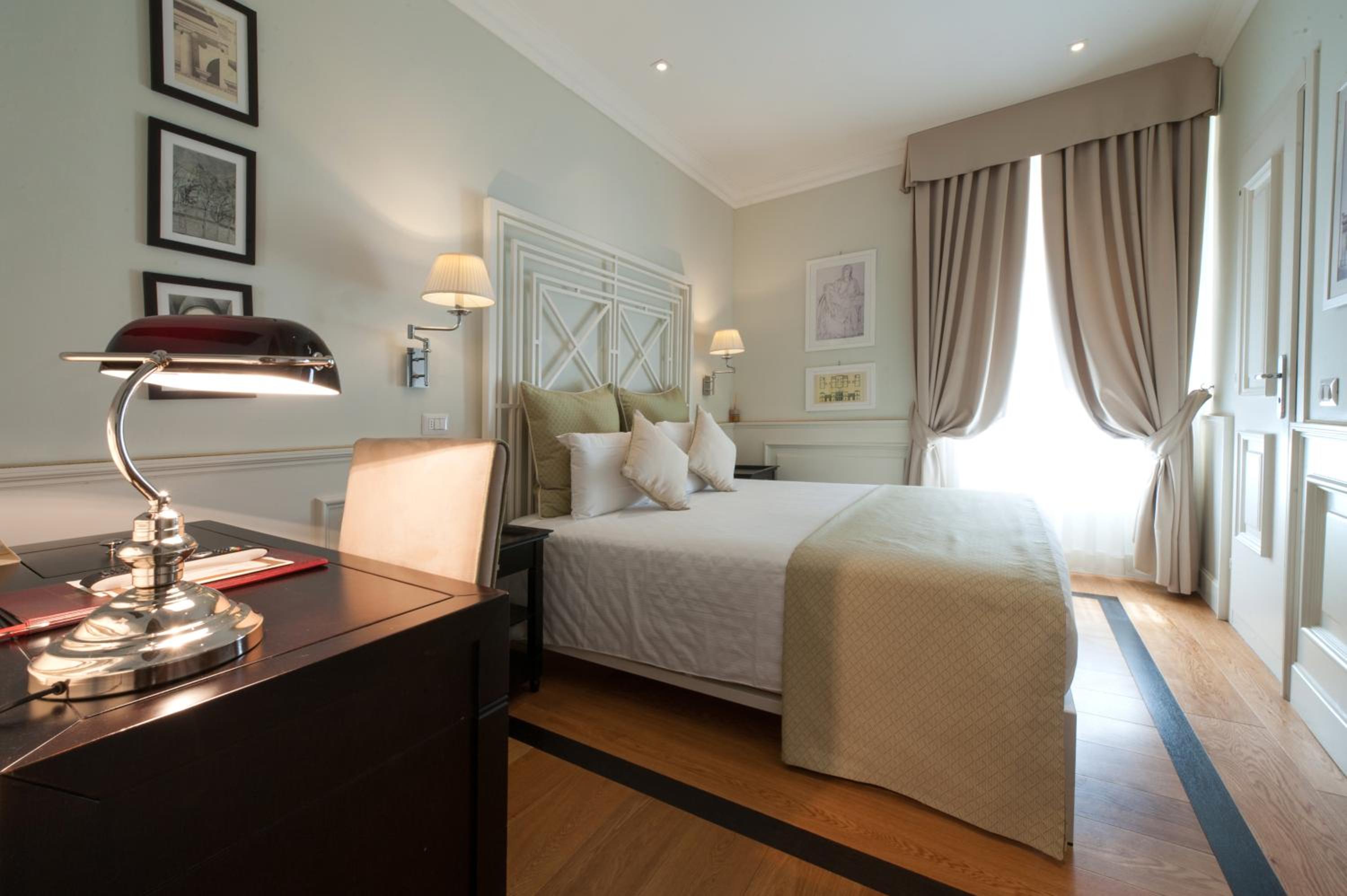 Double or Twin Room - Photo 2