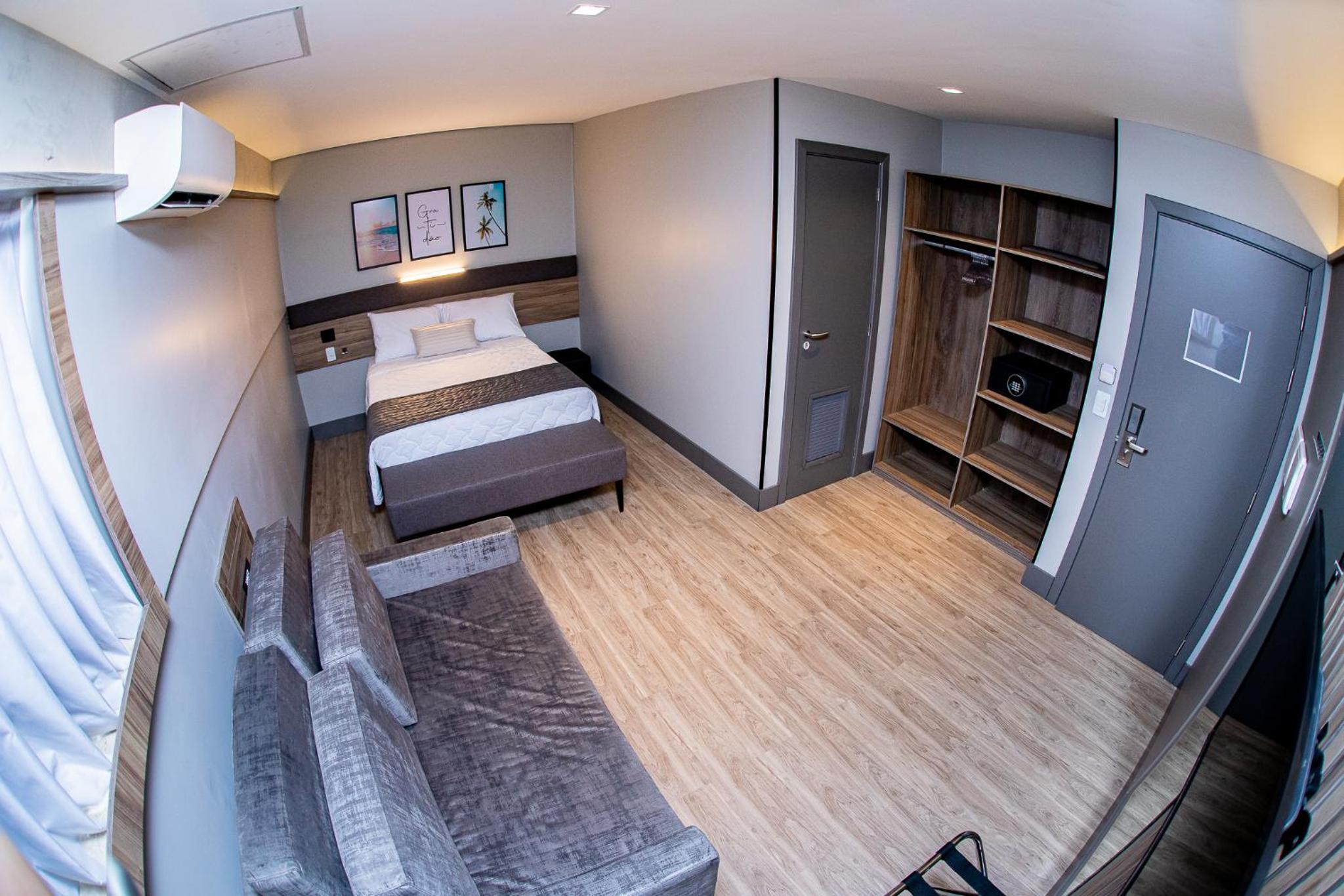 Family Room photo 3