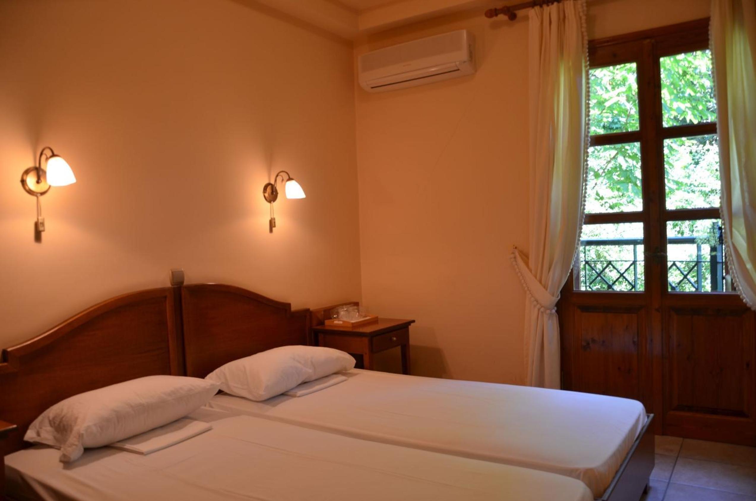 Standard Twin Room photo 3