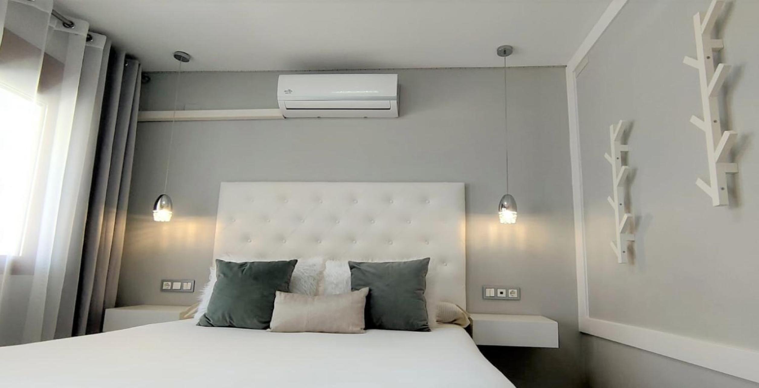One-Bedroom Apartment - Photo 104