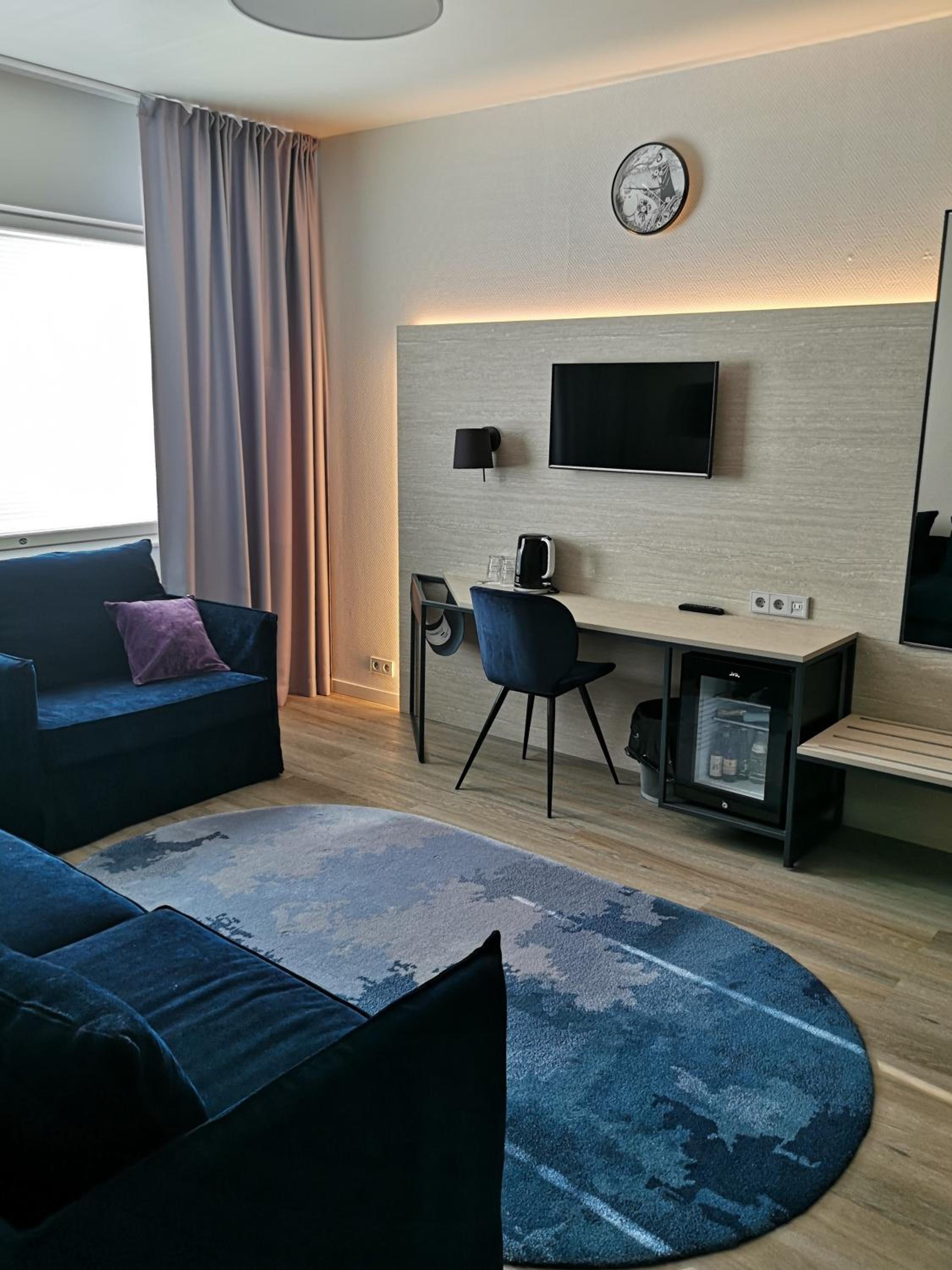 One-Bedroom Suite photo 2