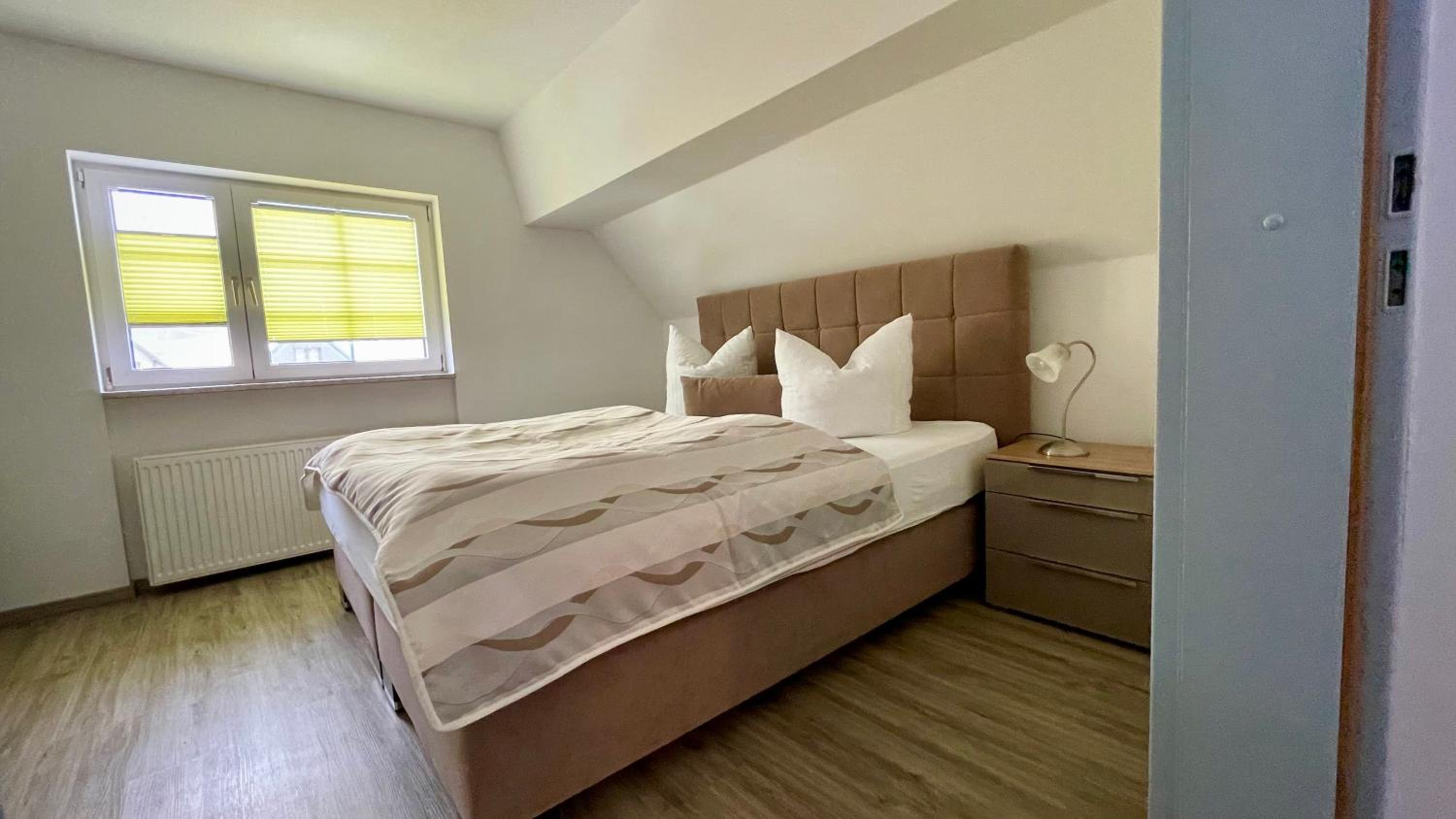 One-Bedroom Apartment - Photo 2