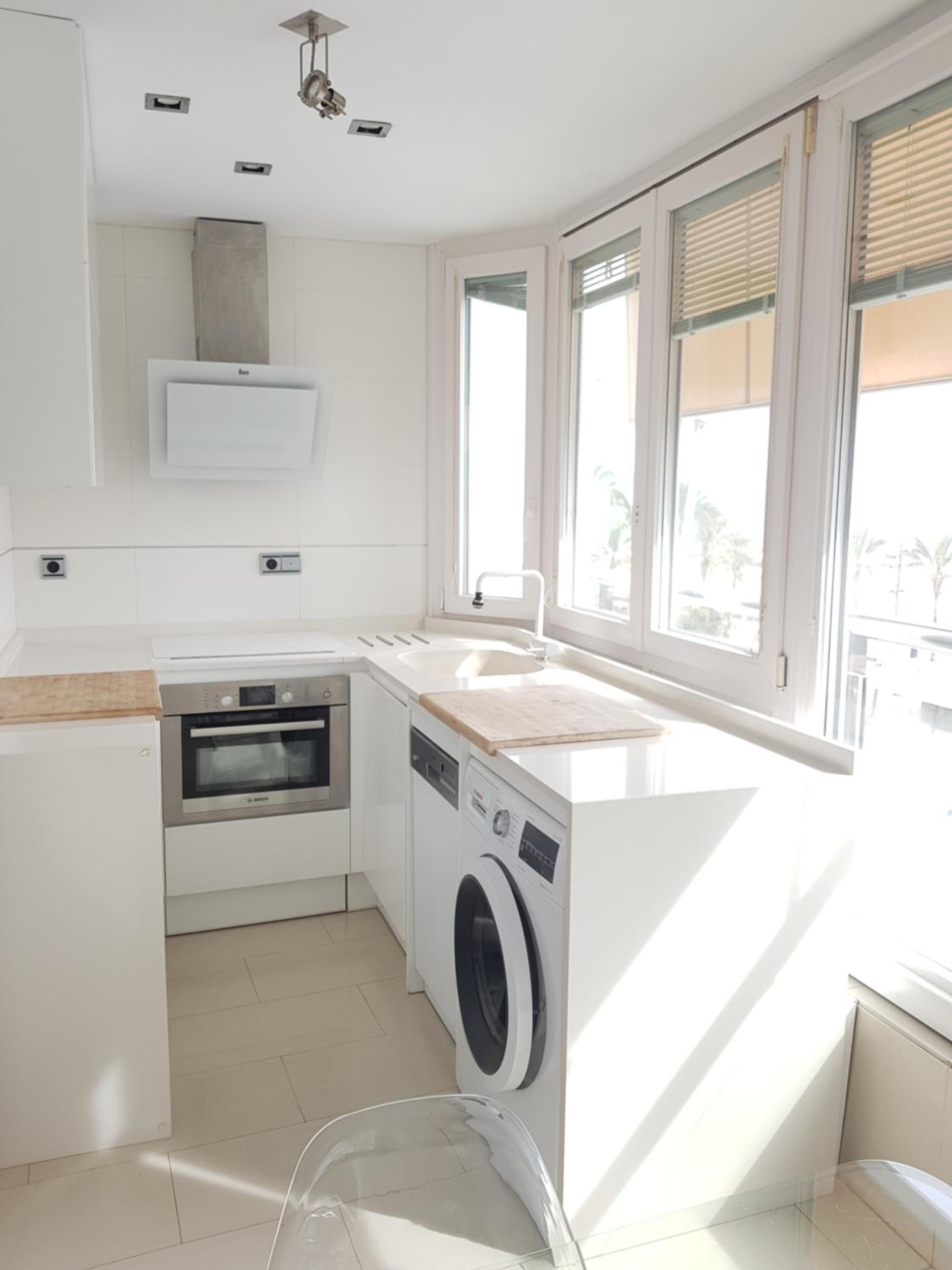 Apartment with Sea View - Photo 30