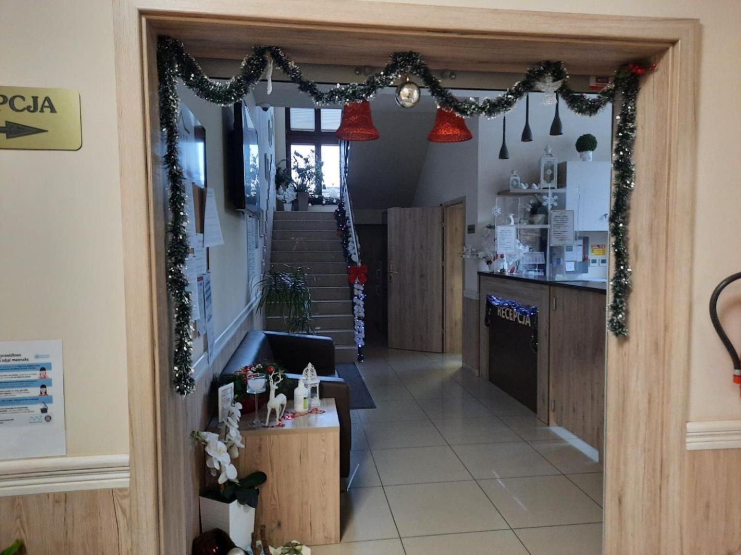 Twin Room - Photo 11