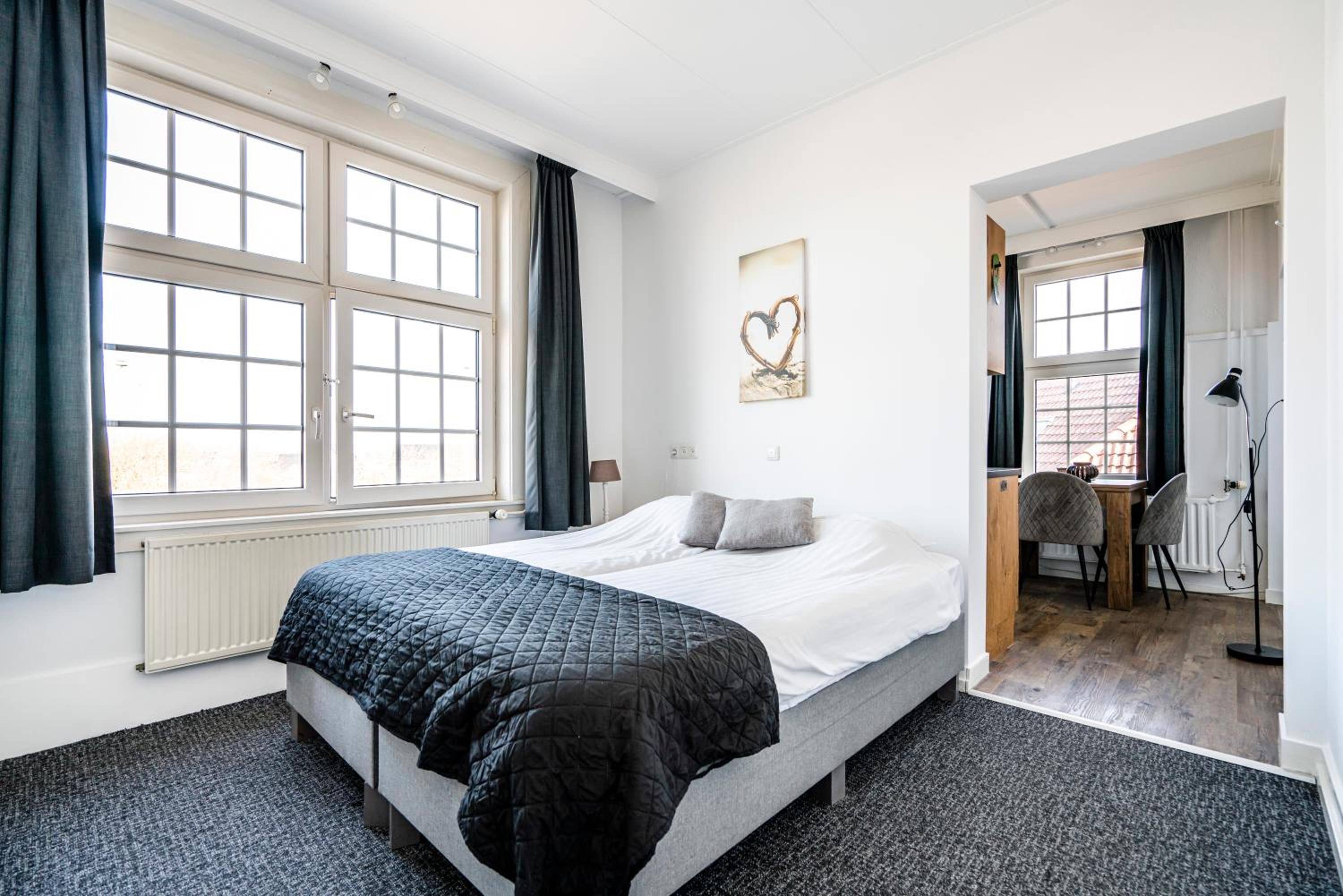 Studio First Floor (2 Adults)