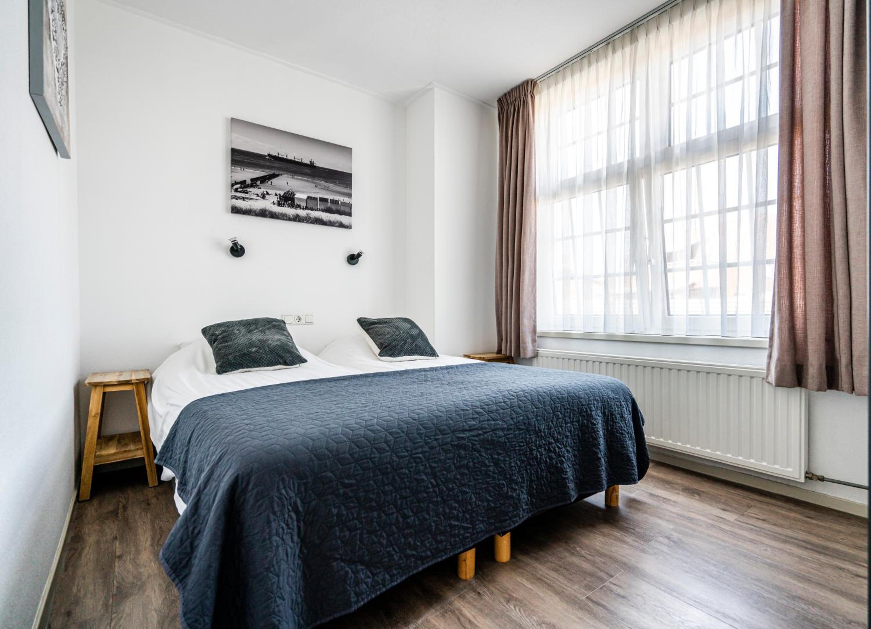 Twin Room with Terrace - Photo 3