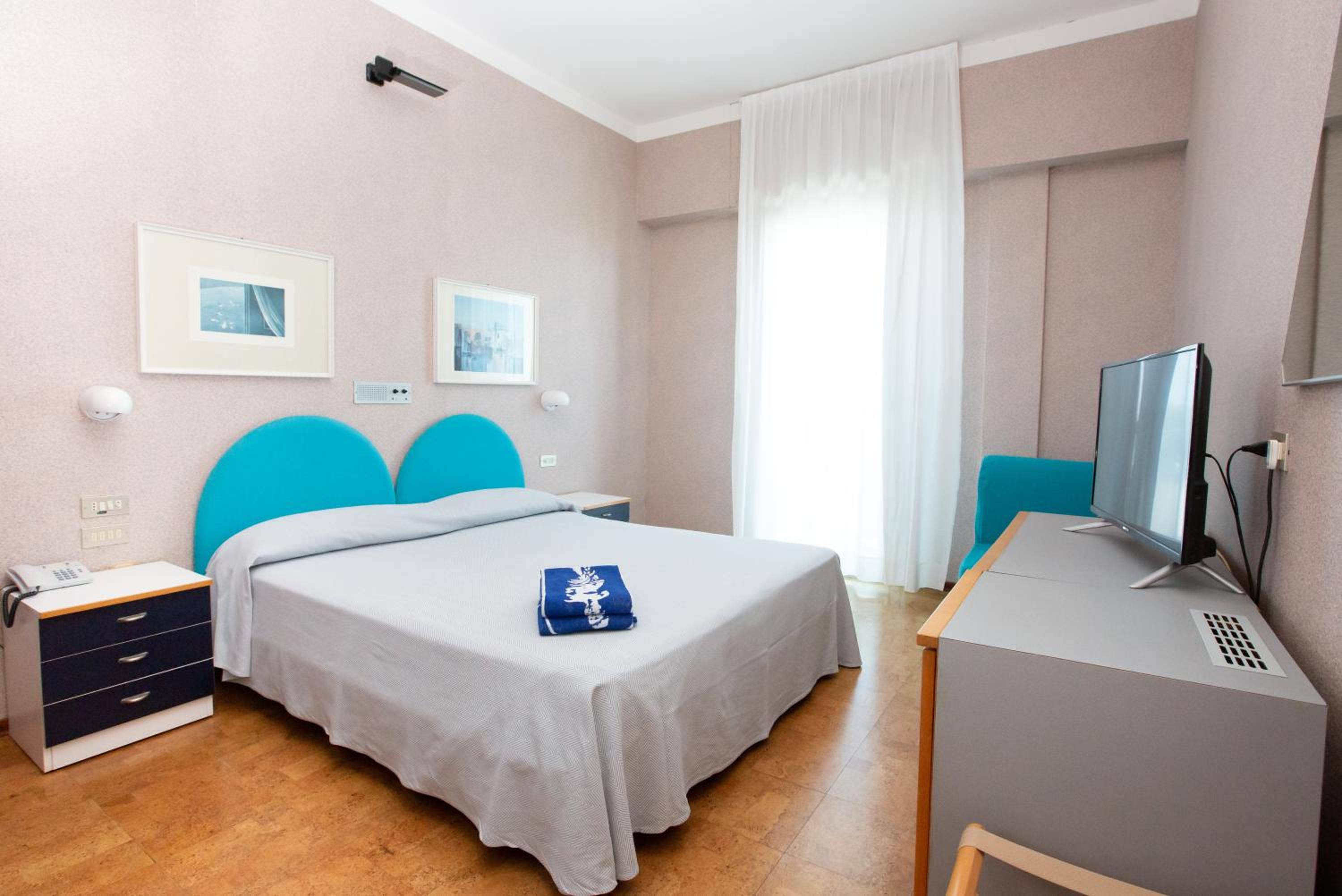 Double Room with Balcony photo 2