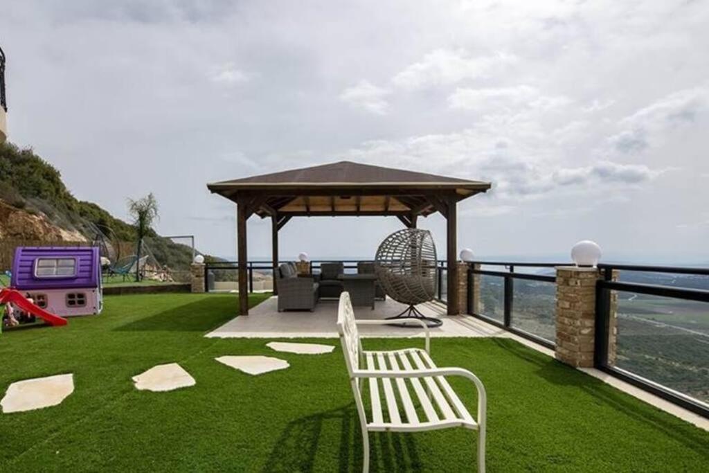 Villa - Photo 4