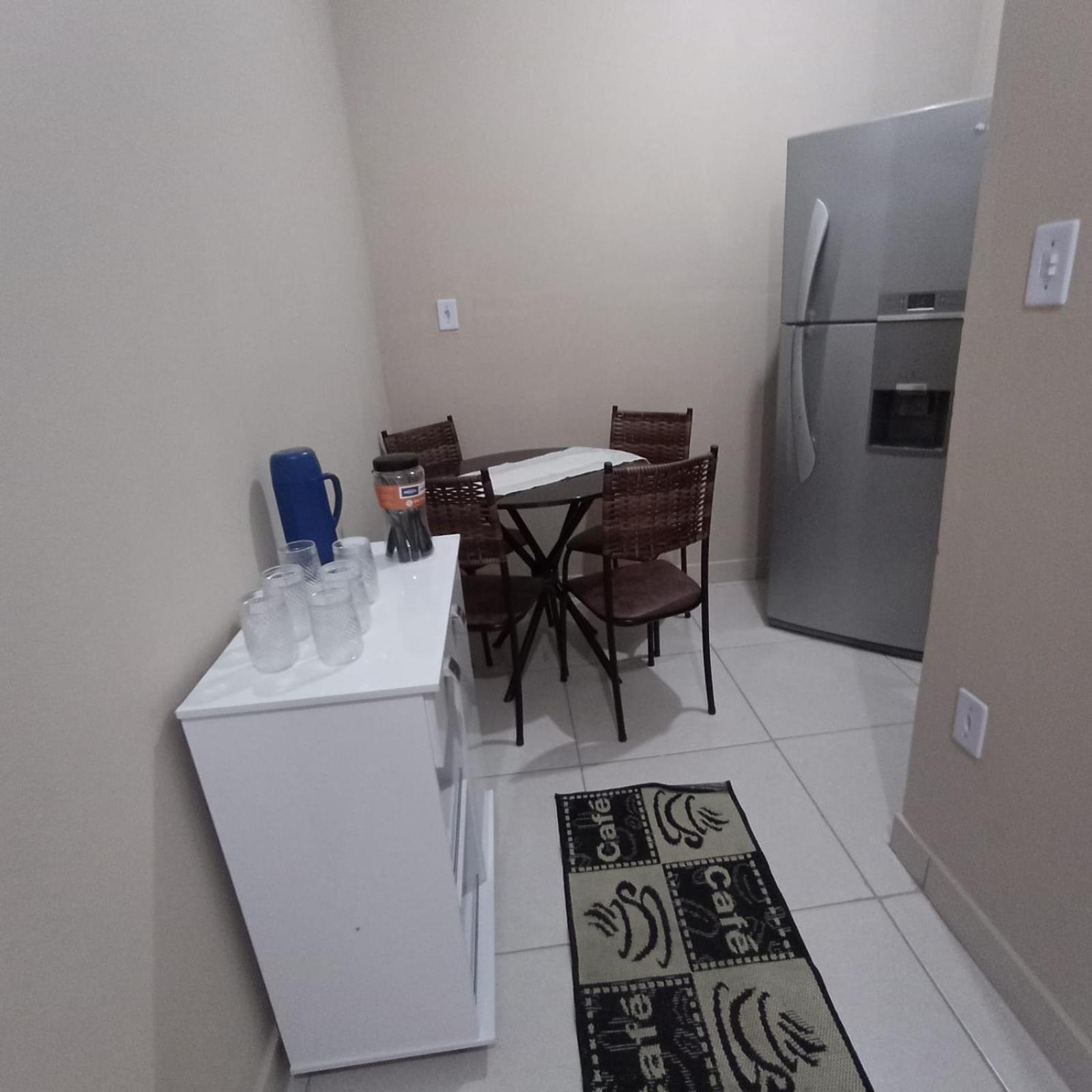 Apartment photo 2