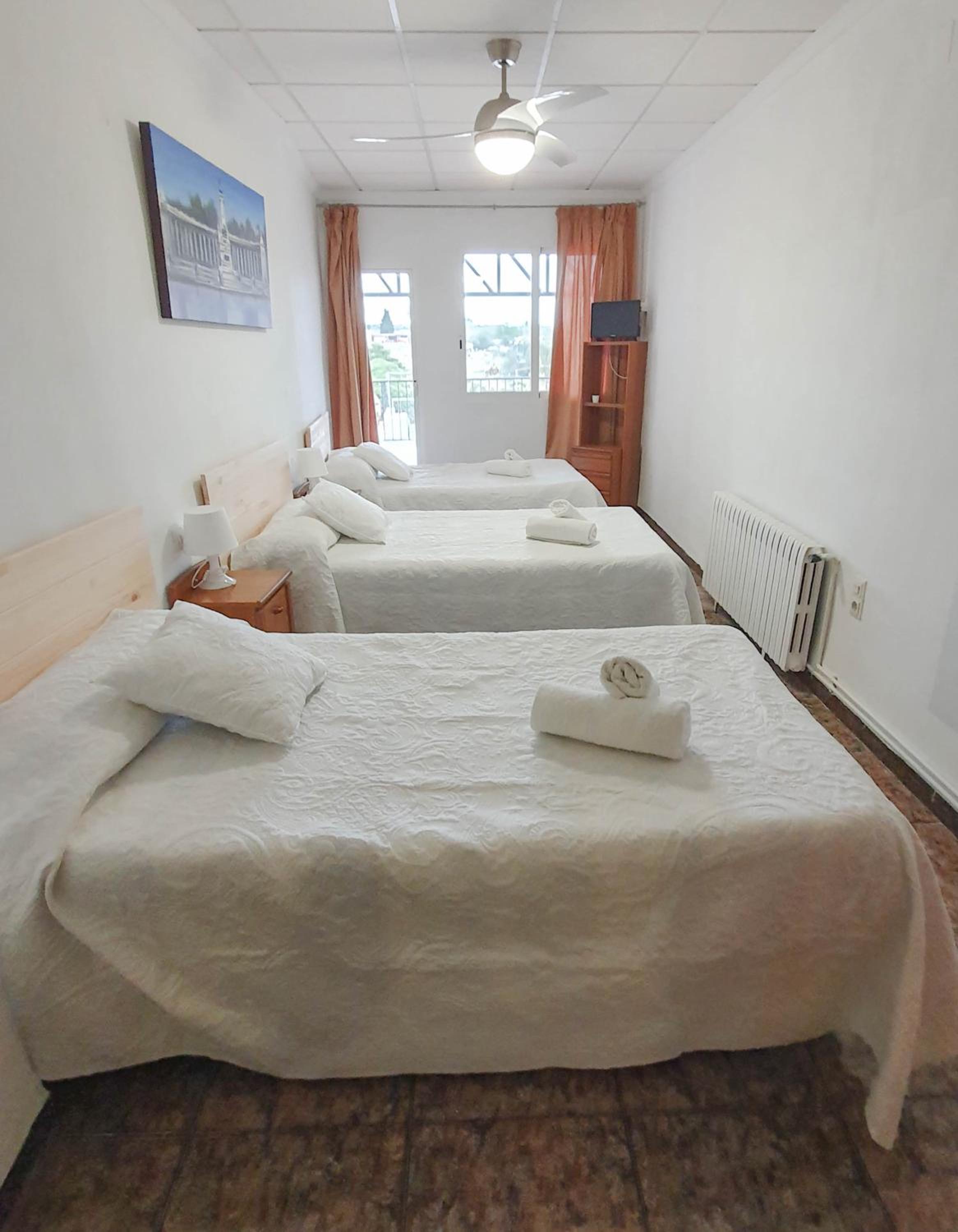 Deluxe Double Room with Extra Bed - Photo 1