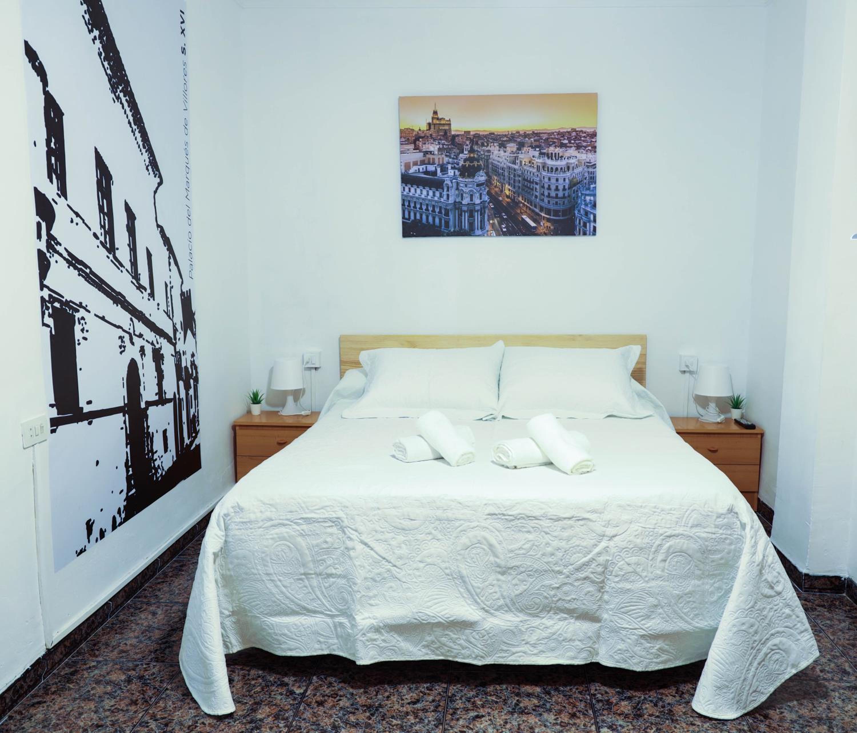 Double Room with Private Bathroom - Photo 6
