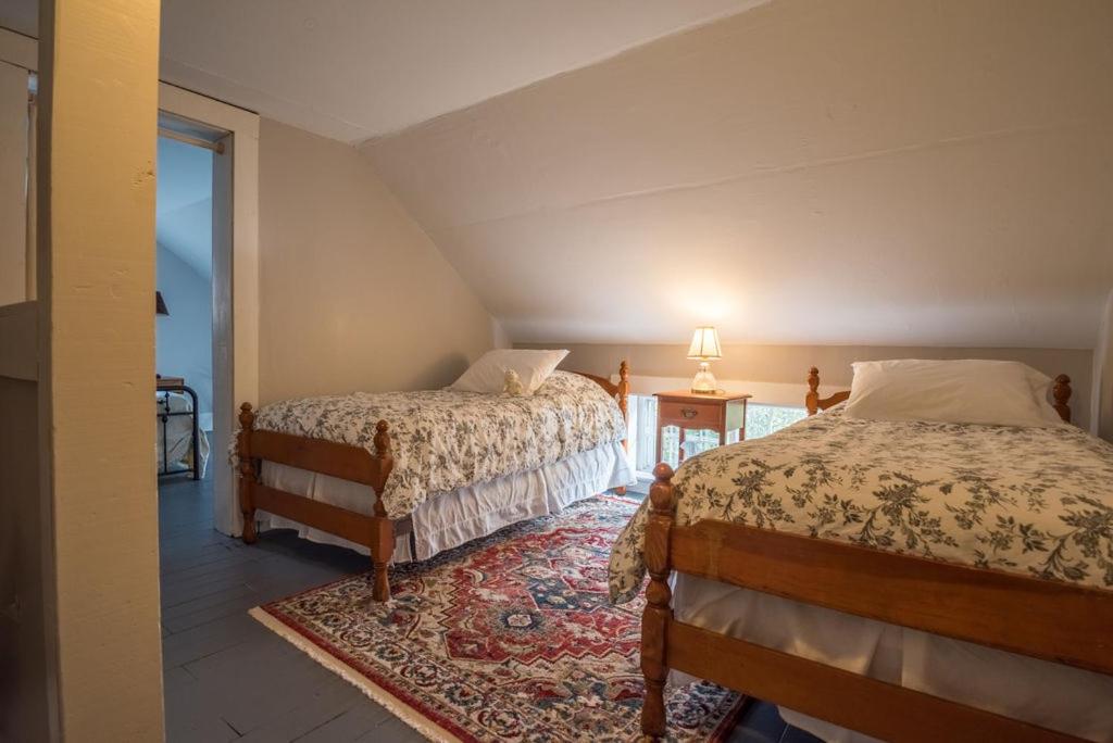 Three-Bedroom Apartment - Photo 6