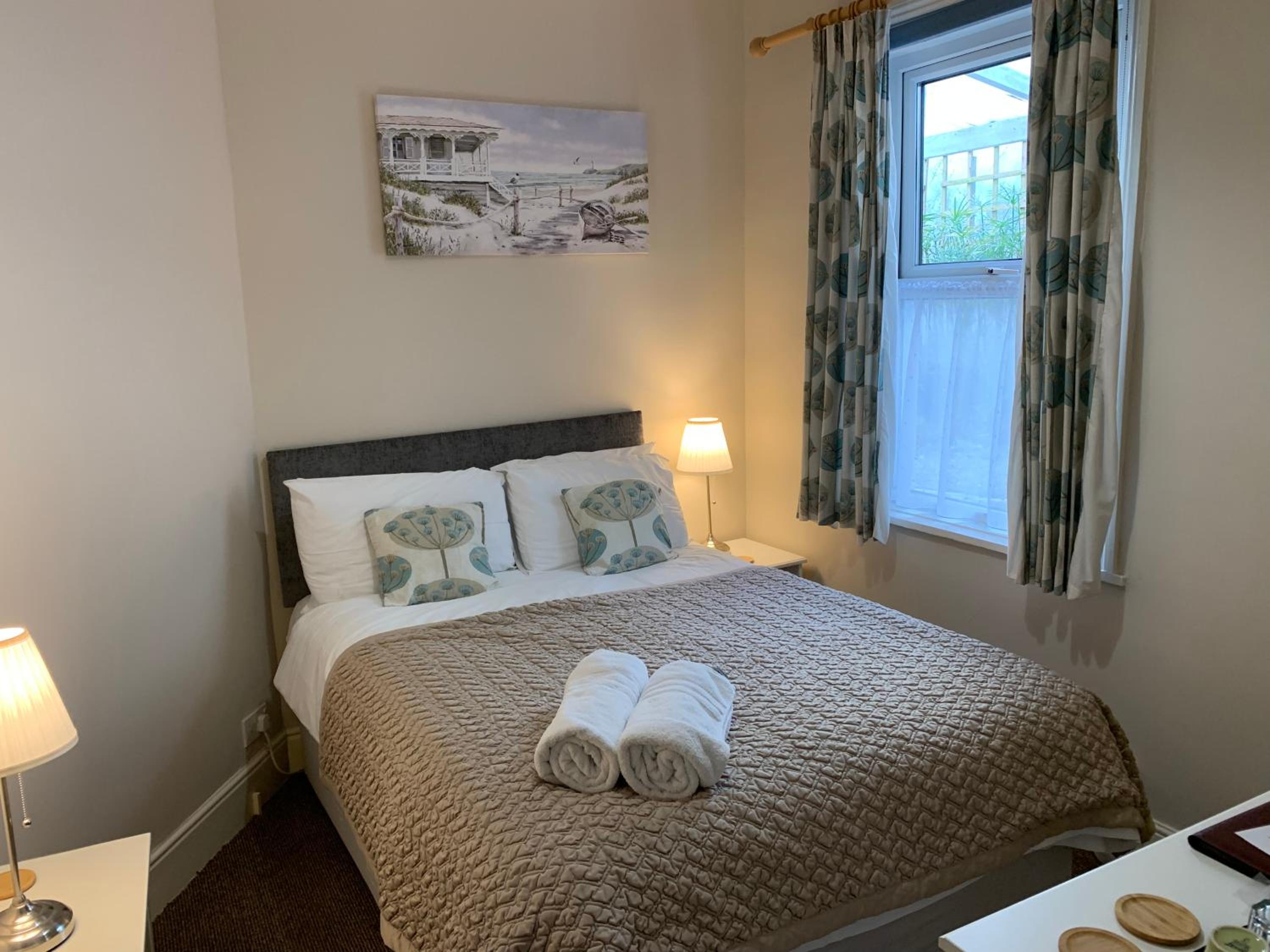 Small Double Room photo 1
