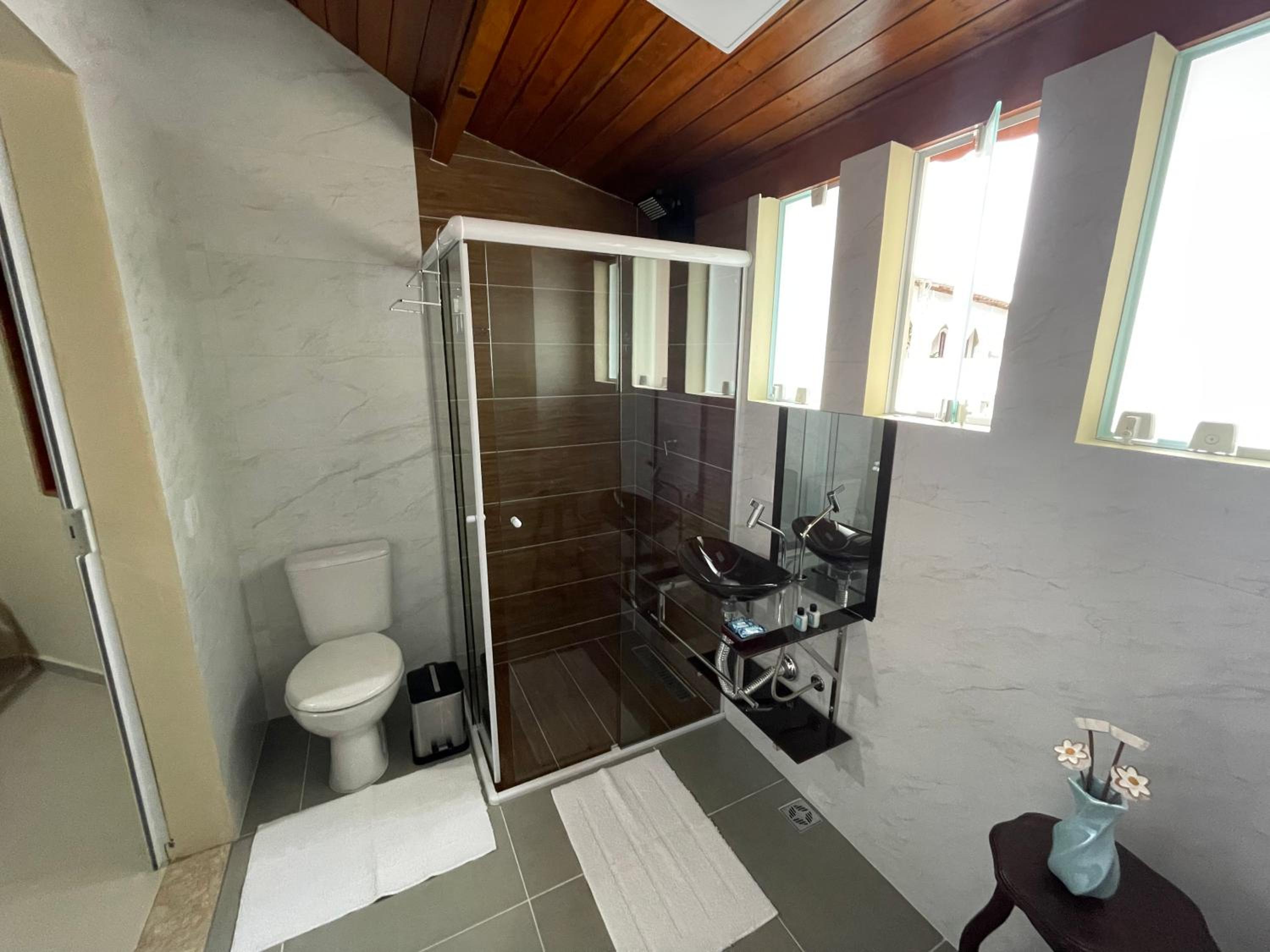 Quadruple Room - Photo 9