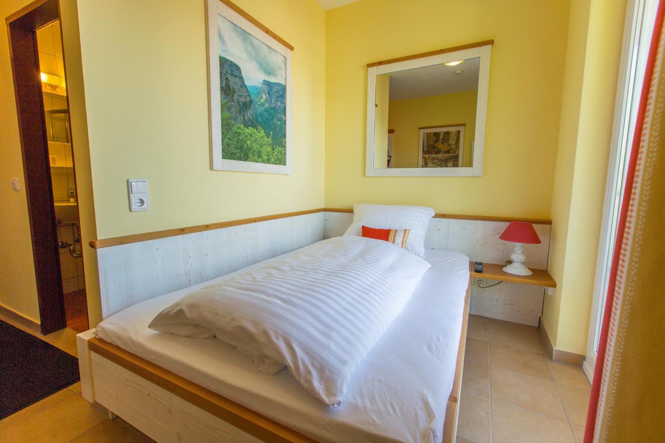 Single Room with Balcony photo 1