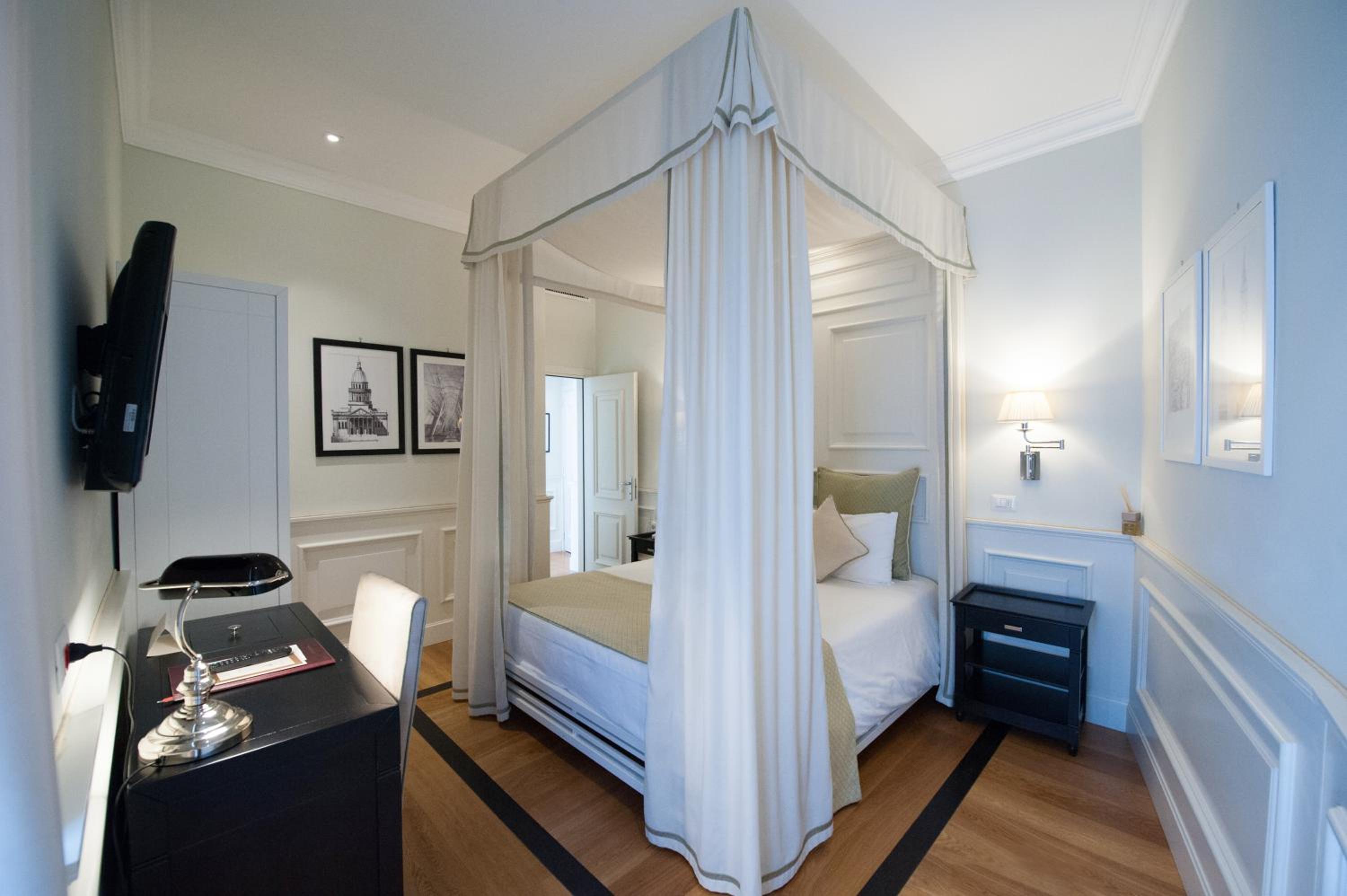 Deluxe Double Room - Photo 3