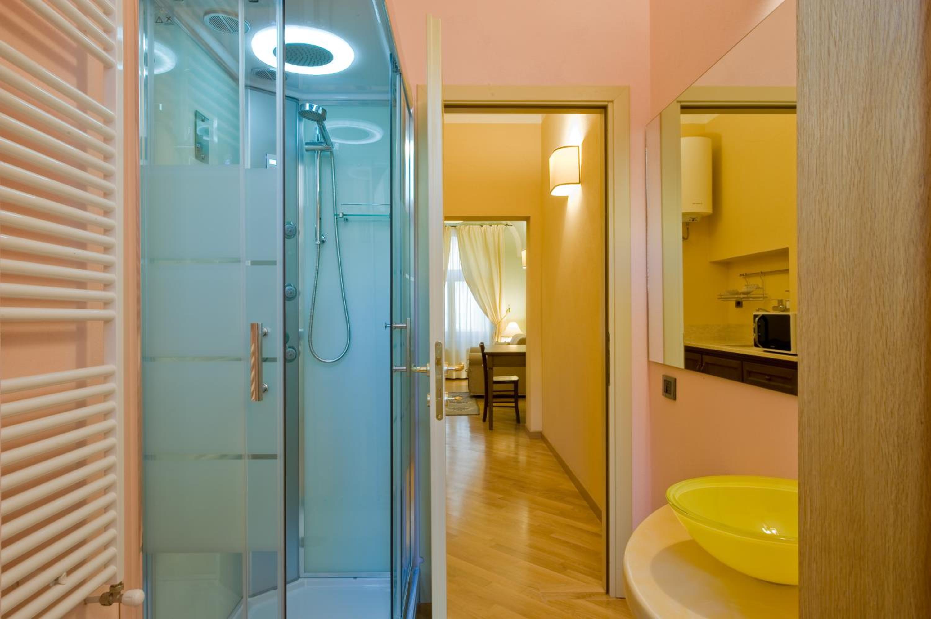 Double Room with Extra Bed - Photo 5