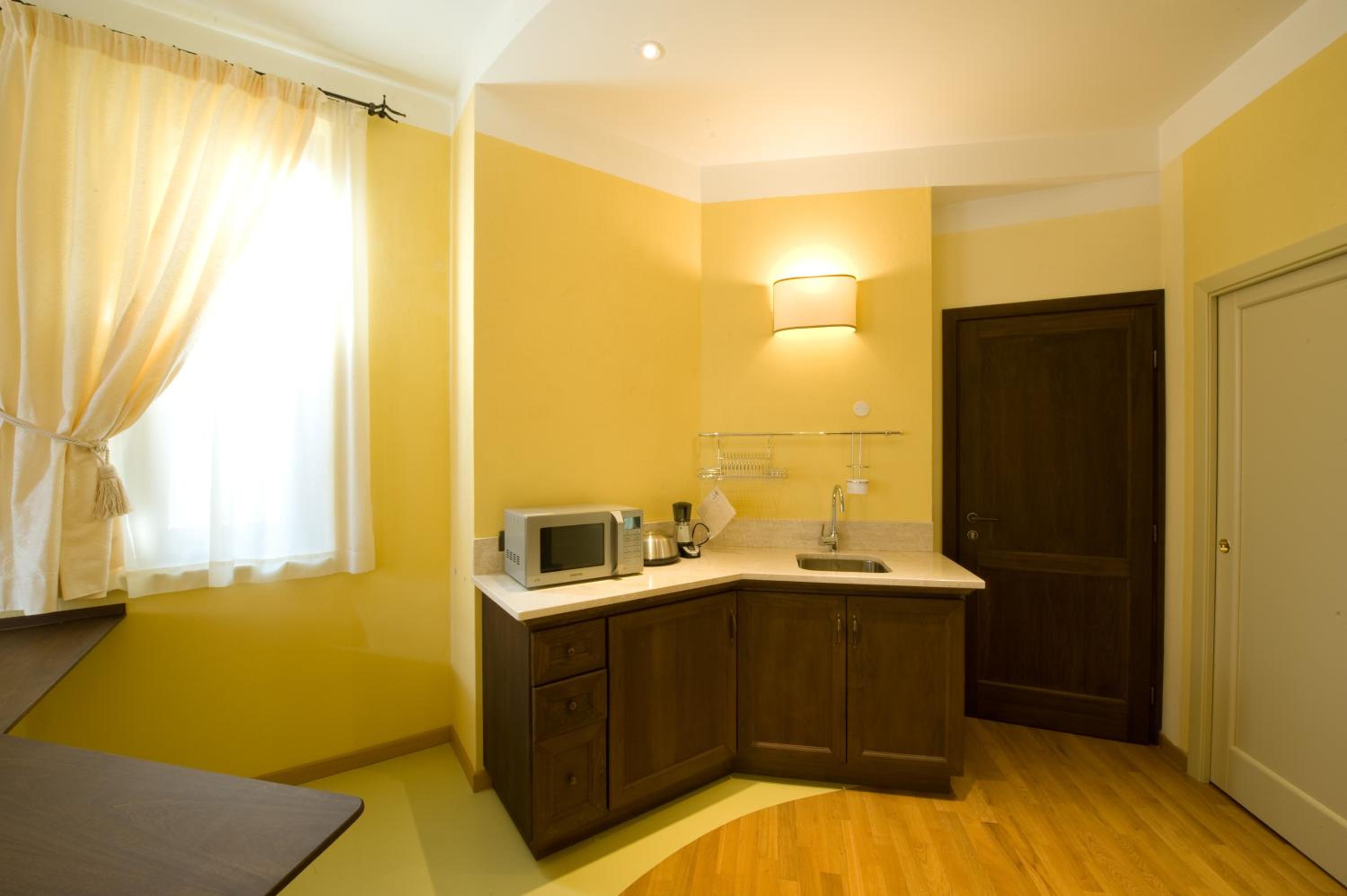 Double Room - Photo 4