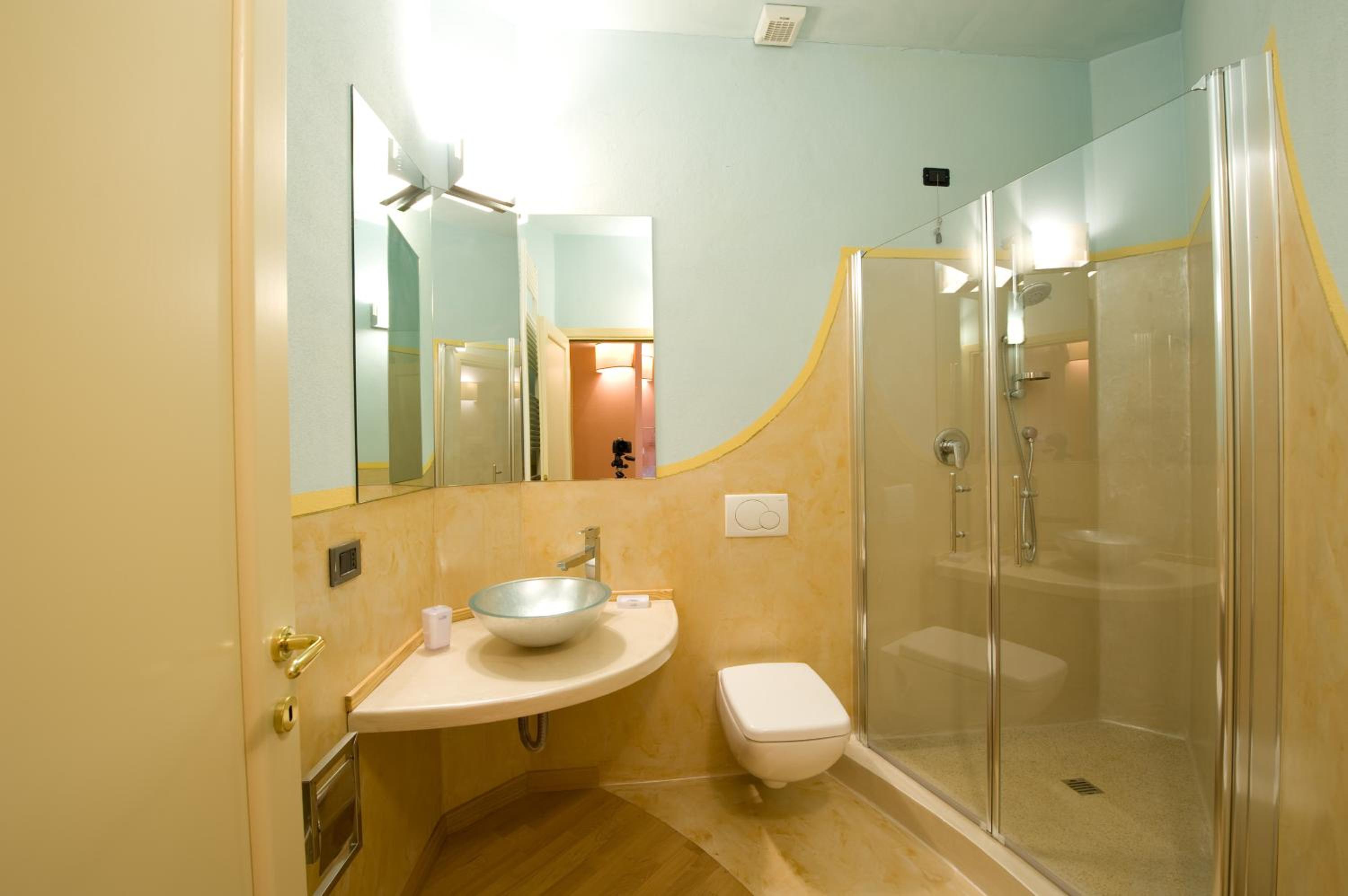 Double Room - Photo 9
