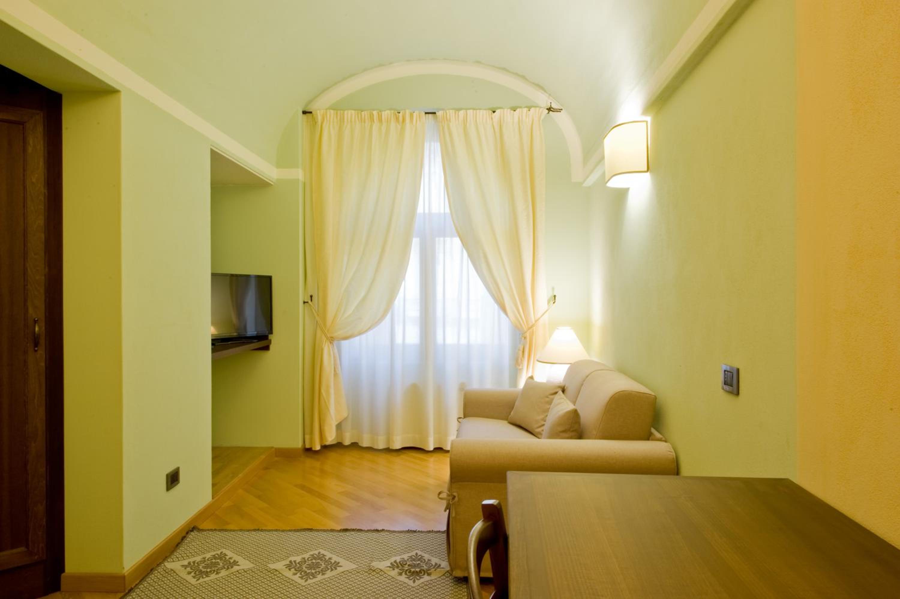 Double Room with Extra Bed - Photo 4