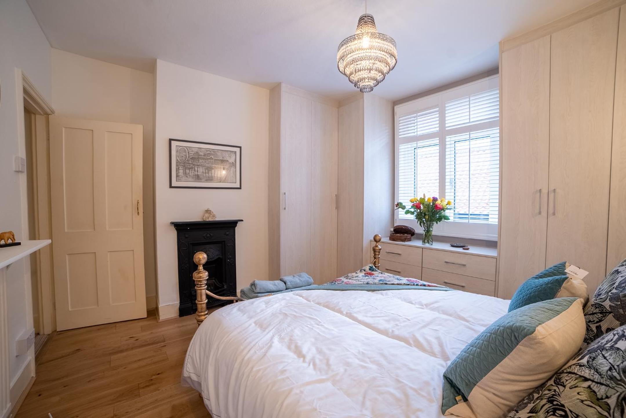 Two-Bedroom House - Photo 6