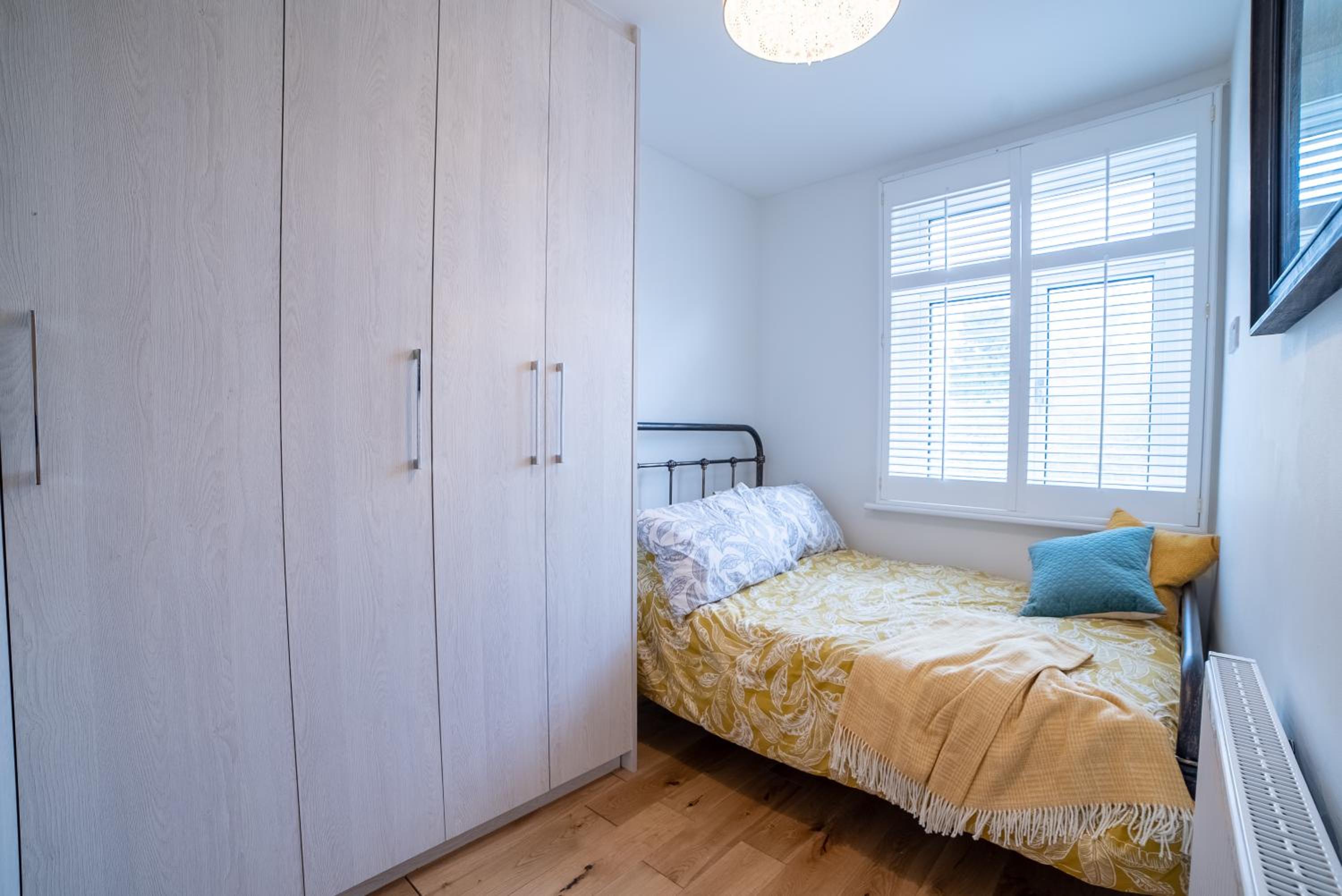 Two-Bedroom House - Photo 10