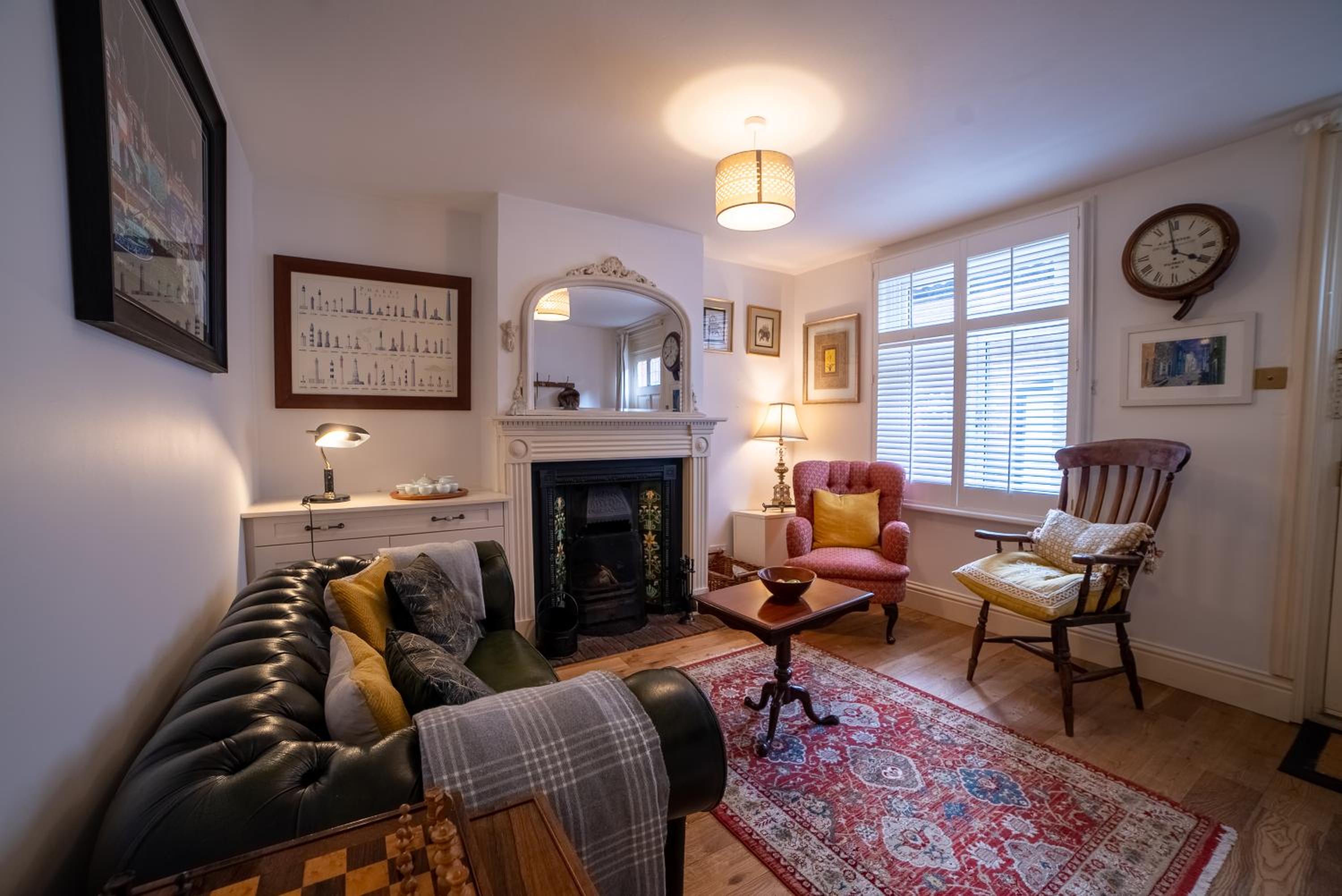 Two-Bedroom House - Photo 1
