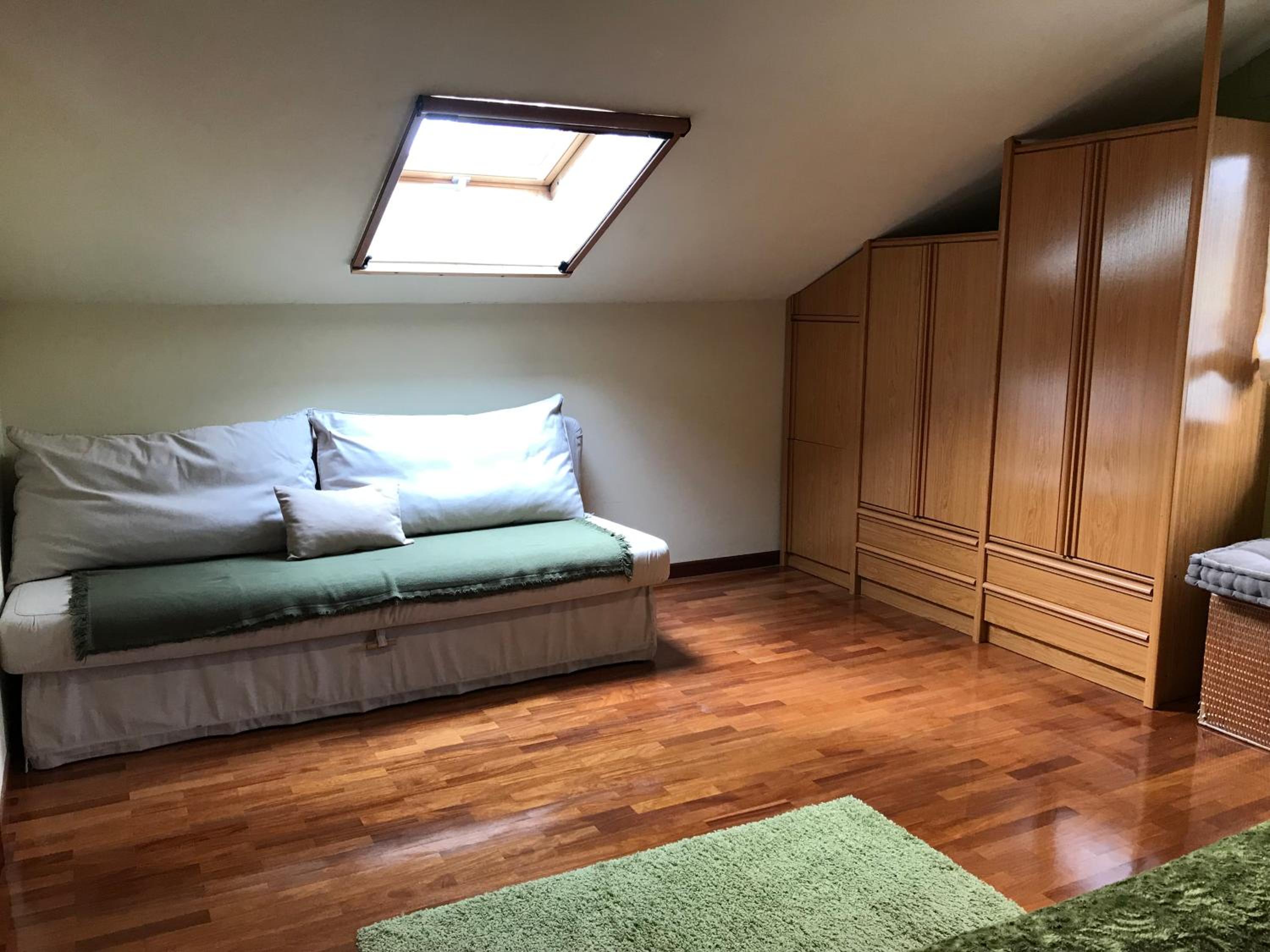 Casa de cuatro habitaciones