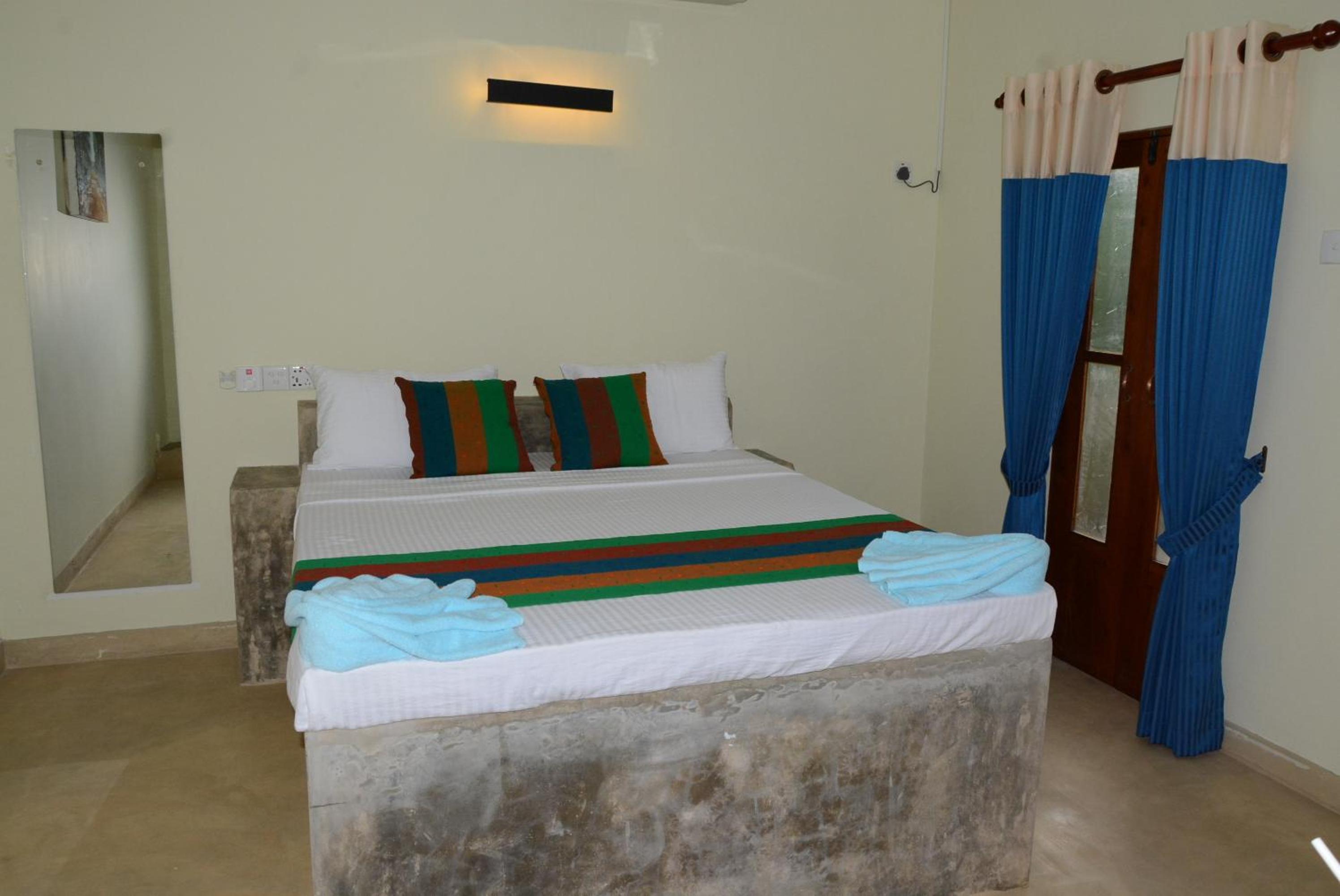 Standard Double Room with Airport Pickup / Drop