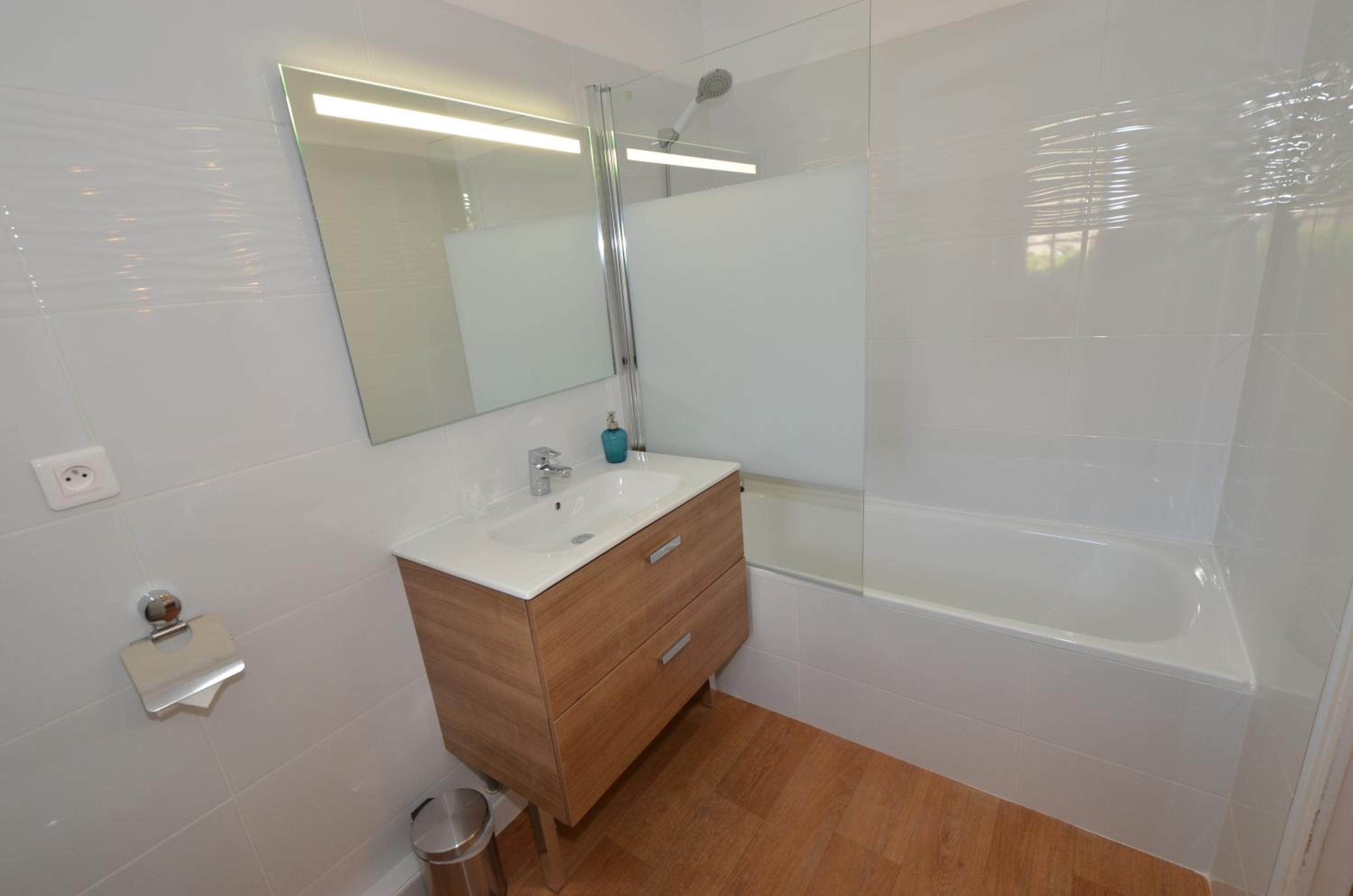 Superior Double Room - Photo 10