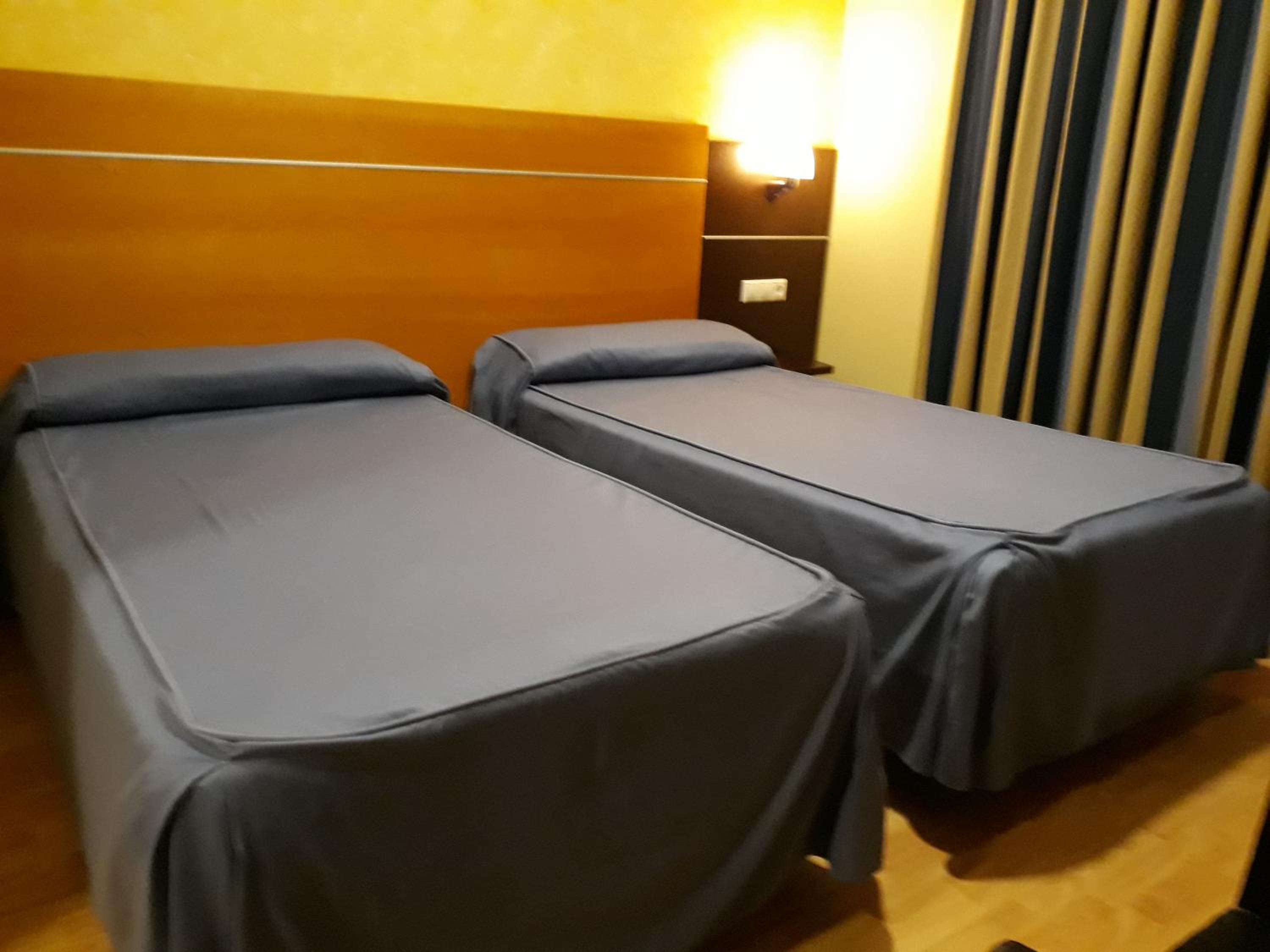 Budget Double or Twin Room - Photo 3