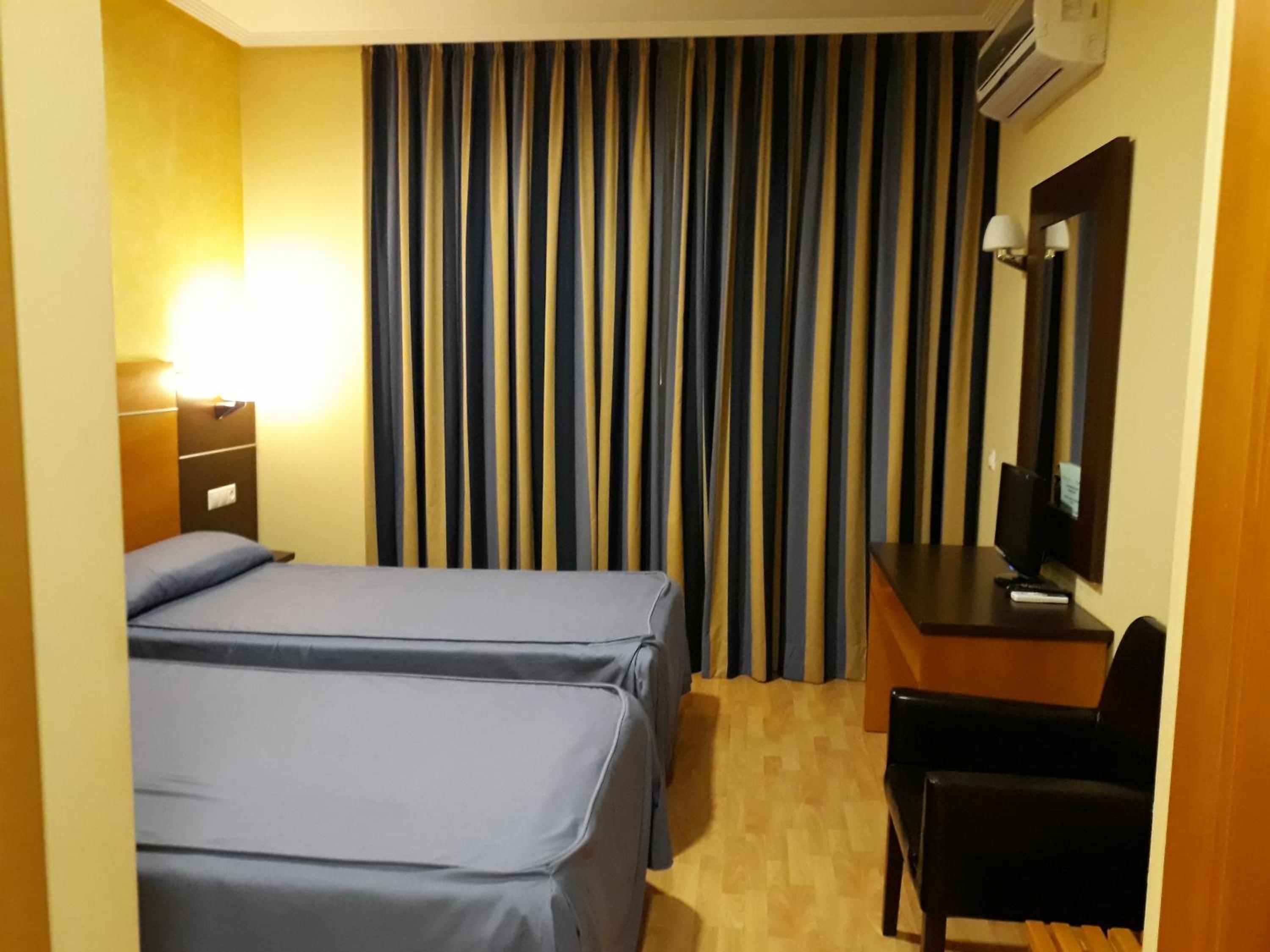Budget Double or Twin Room - Photo 1