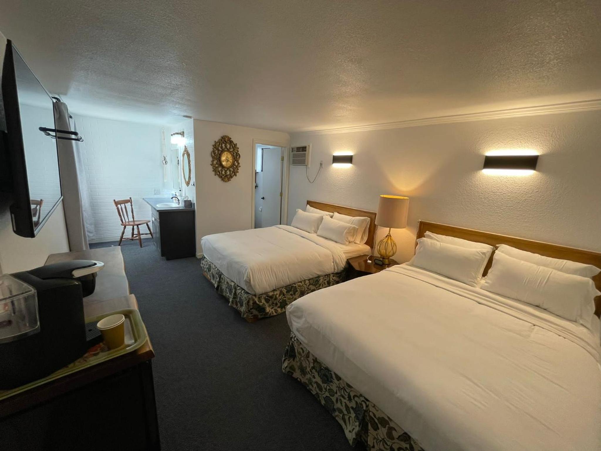 Double Room - Photo 1
