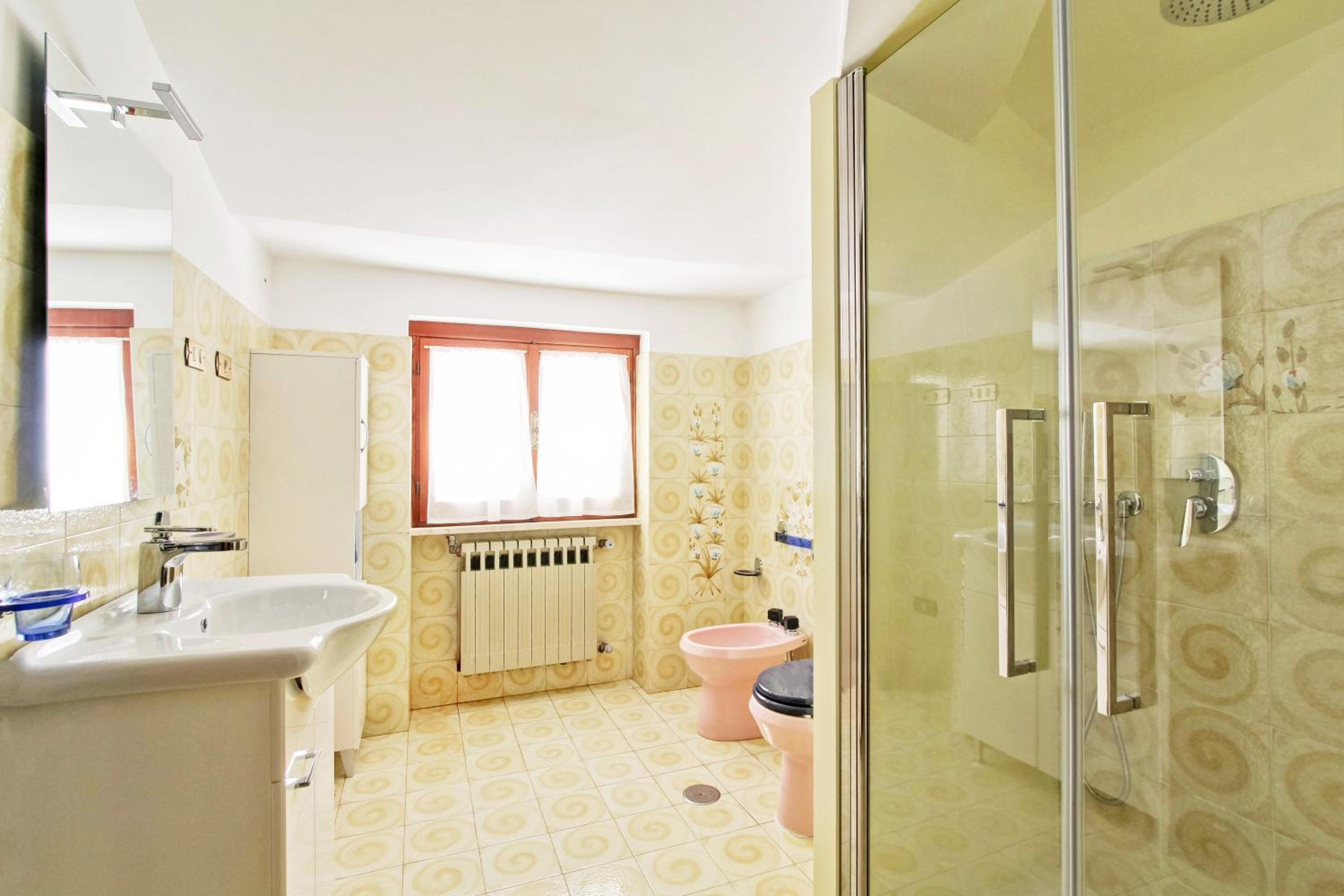 Three-Bedroom House photo 3